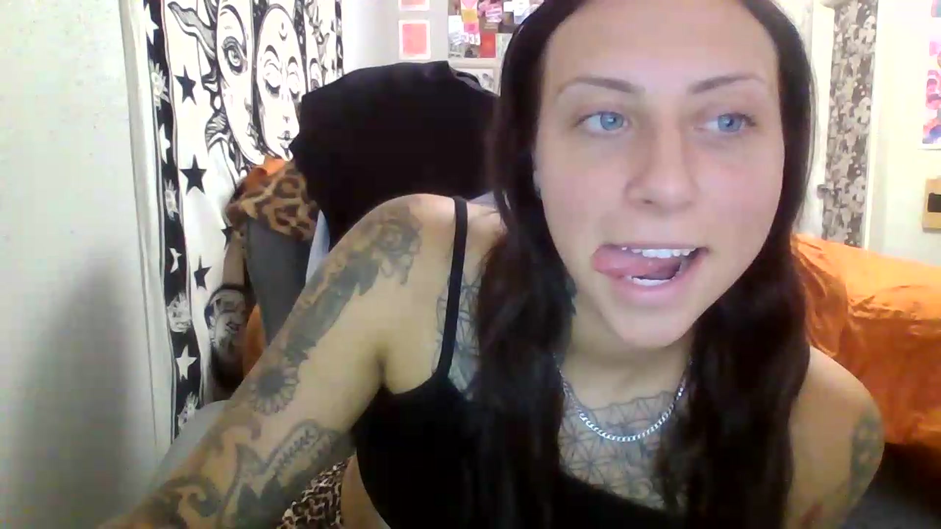 Gallery image thumbnail from LuckyLucy's myfreecams stream on, 06/02/2026, 23:37 image 10 of 20