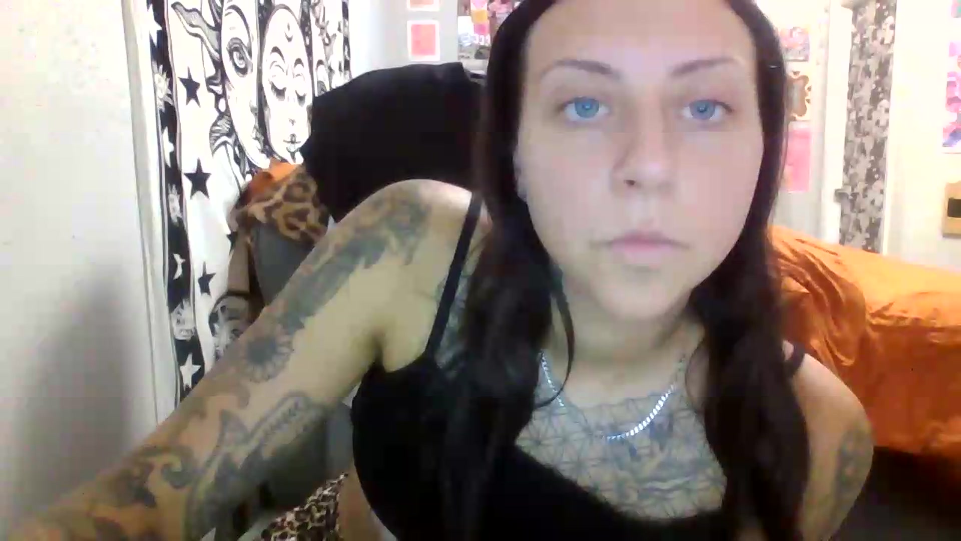 Gallery image thumbnail from LuckyLucy's myfreecams stream on, 06/02/2026, 23:37 image 13 of 20