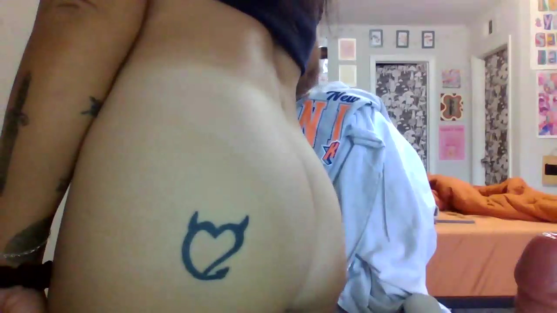 Gallery image thumbnail from LuckyLucy's myfreecams stream on, 06/05/2026, 20:10 image 4 of 20