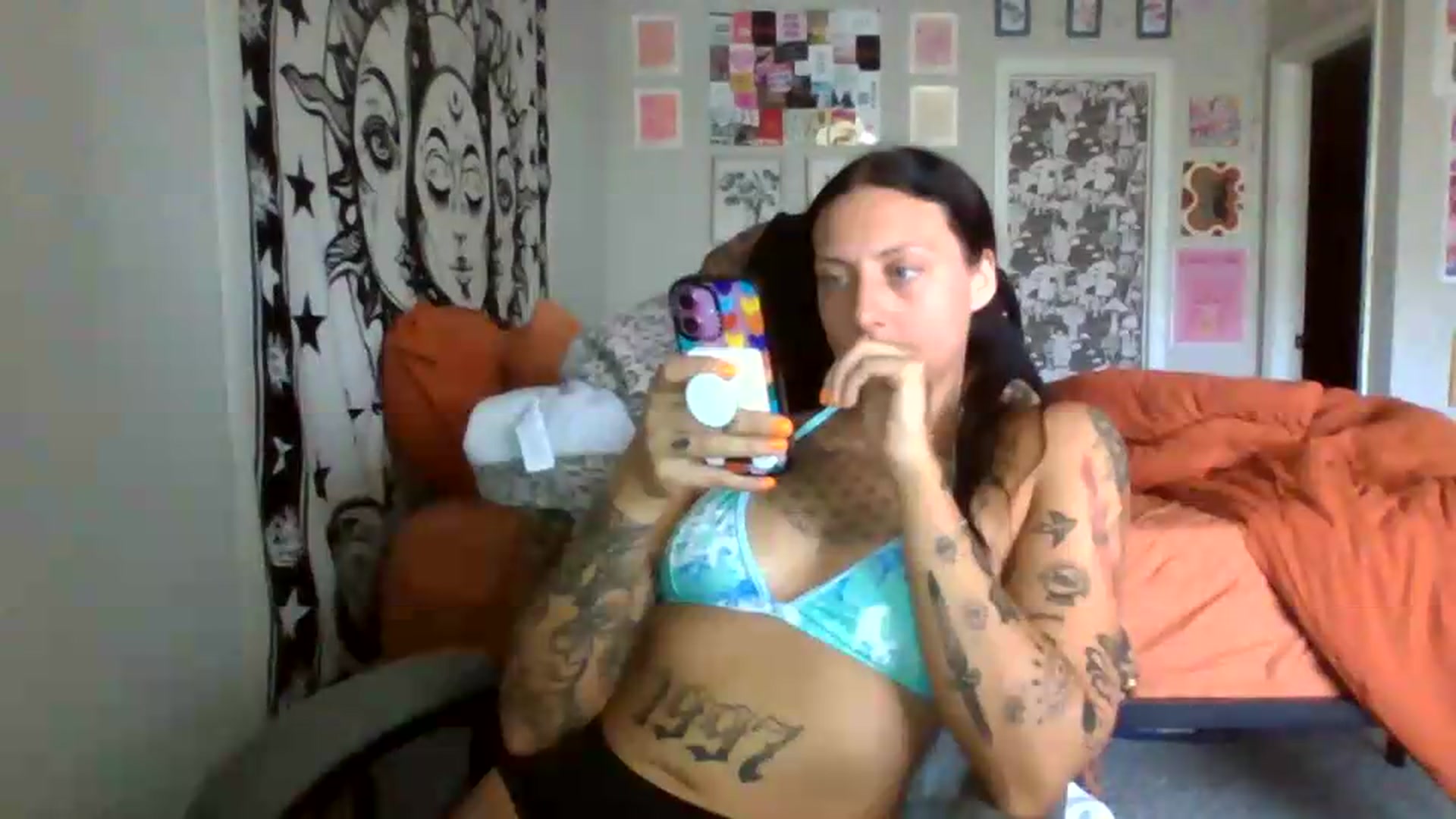 Gallery image thumbnail from LuckyLucy's myfreecams stream on, 06/07/2026, 15:37 image 19 of 20