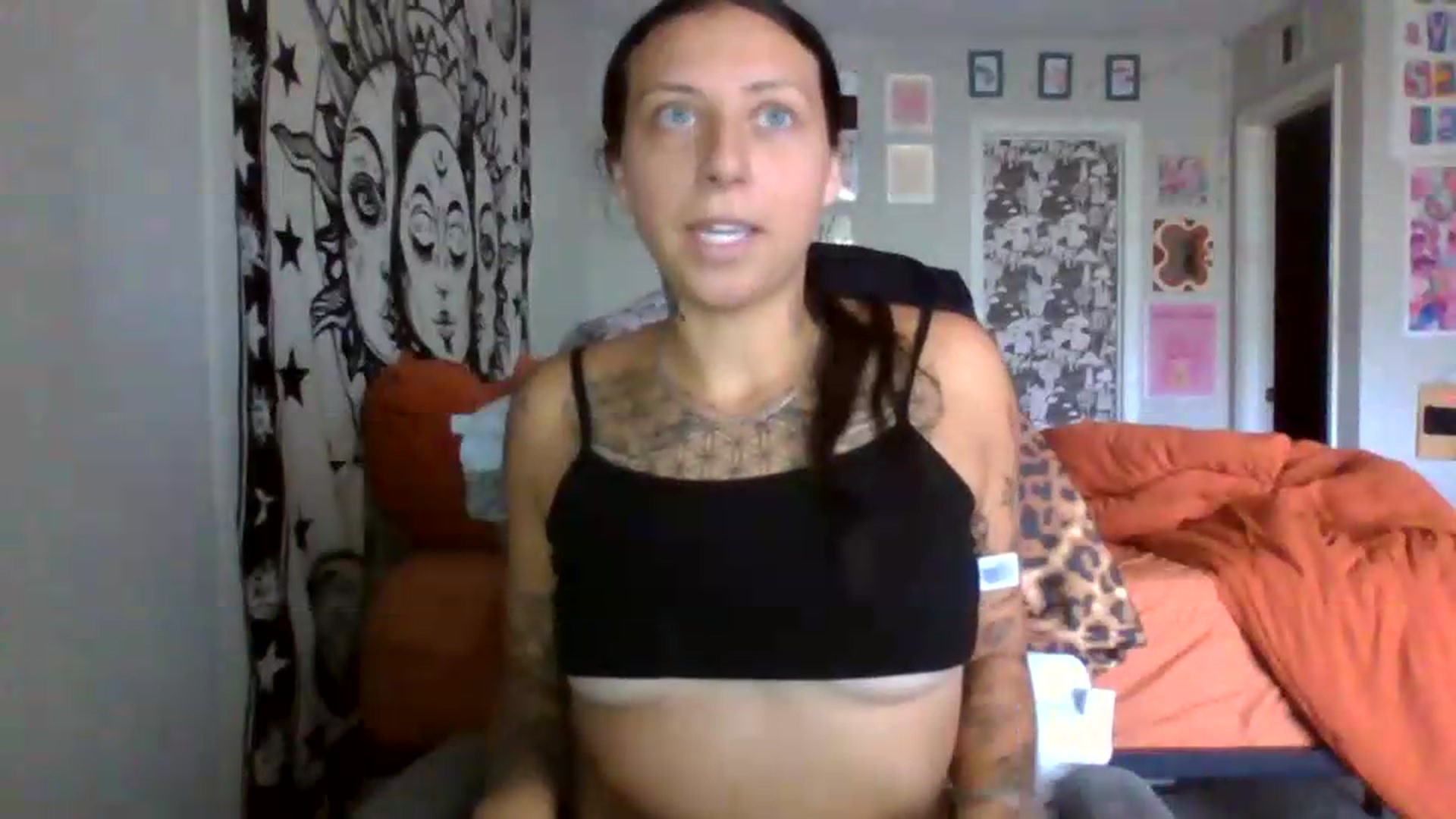 Gallery image thumbnail from LuckyLucy's myfreecams stream on, 06/07/2026, 15:37 image 2 of 20