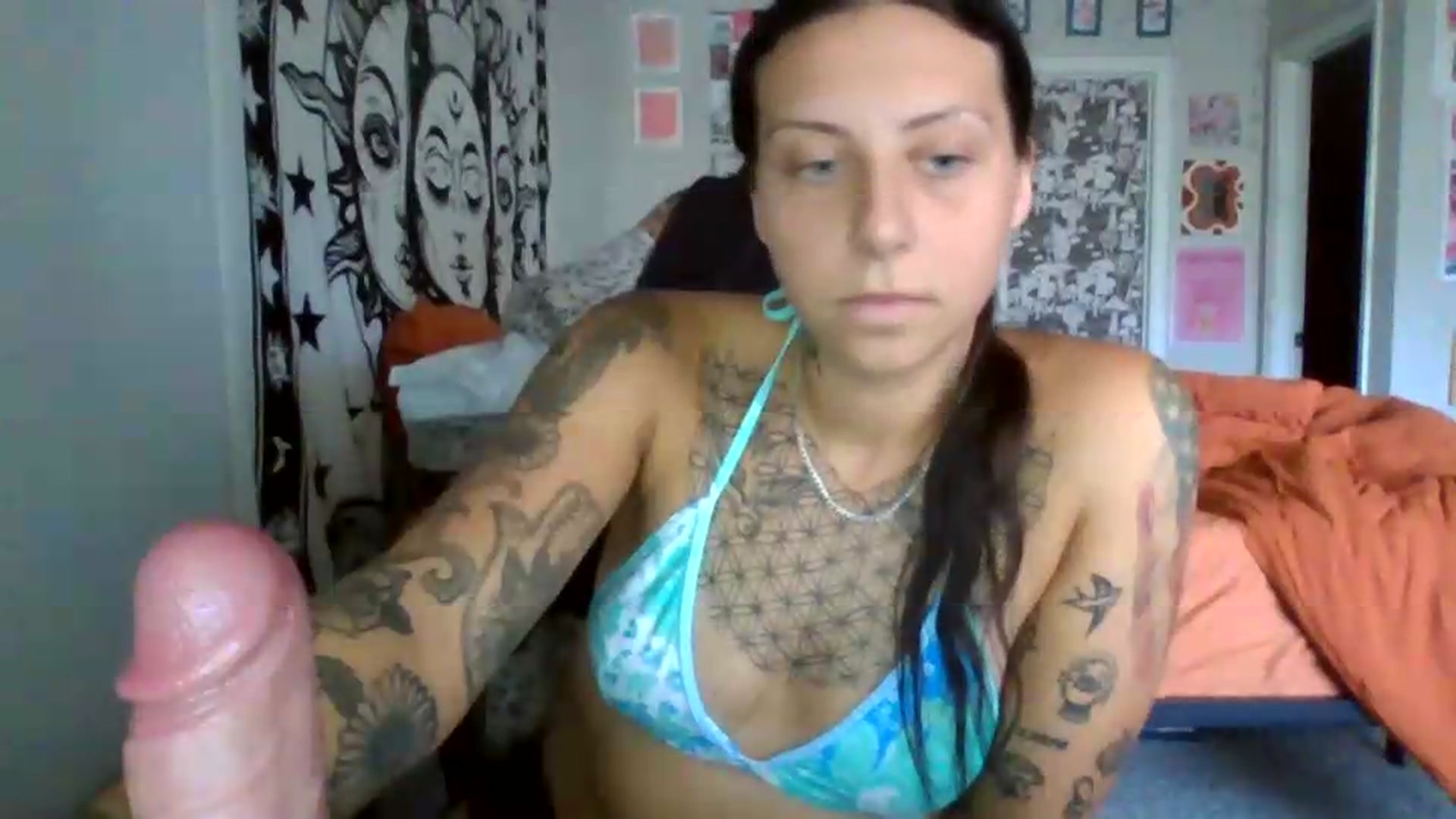Gallery image thumbnail from LuckyLucy's myfreecams stream on, 06/07/2026, 15:37 image 13 of 20