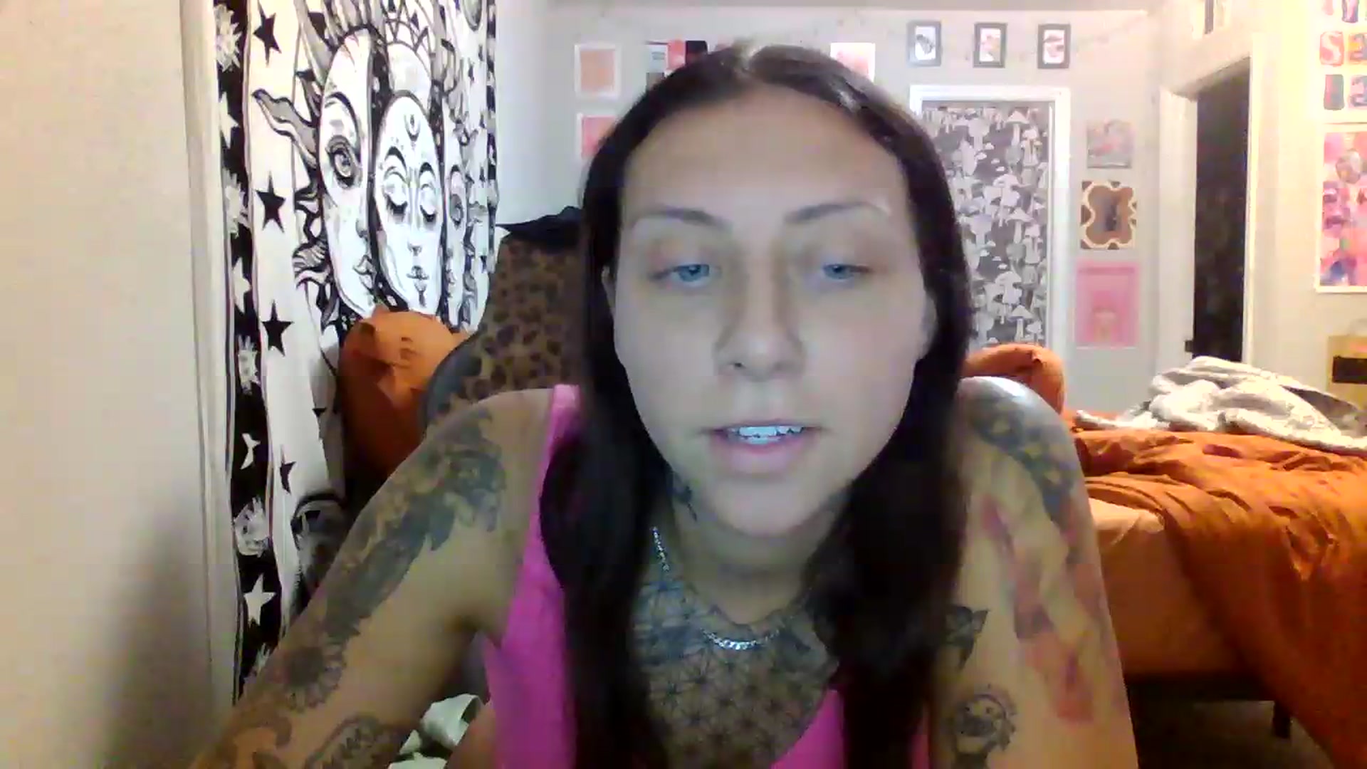 Gallery image thumbnail from LuckyLucy's myfreecams stream on, 06/08/2026, 01:01 image 11 of 20