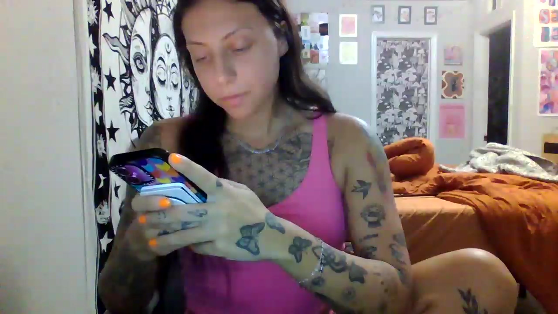 Gallery image thumbnail from LuckyLucy's myfreecams stream on, 06/08/2026, 01:01 image 4 of 20