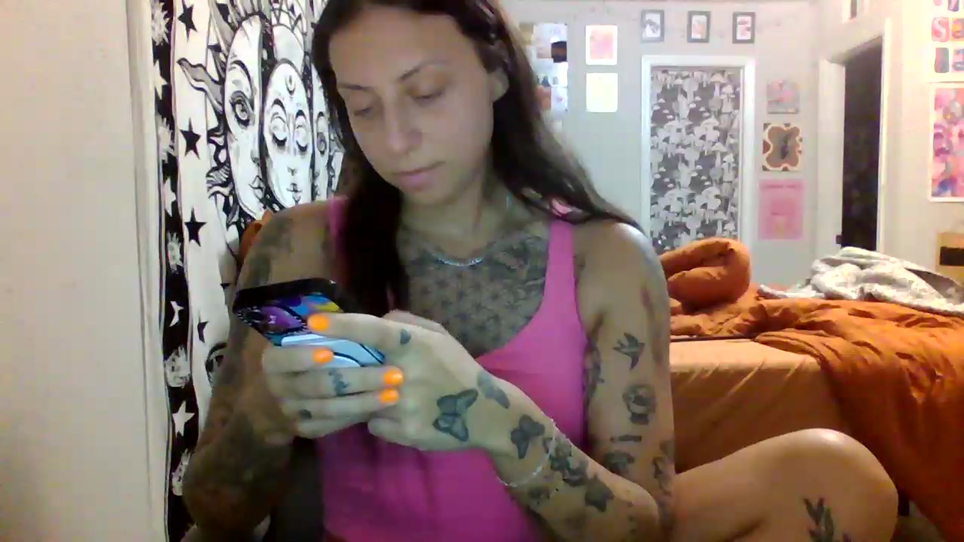 Gallery image thumbnail from LuckyLucy's myfreecams stream on, 06/08/2026, 01:01 image 5 of 20