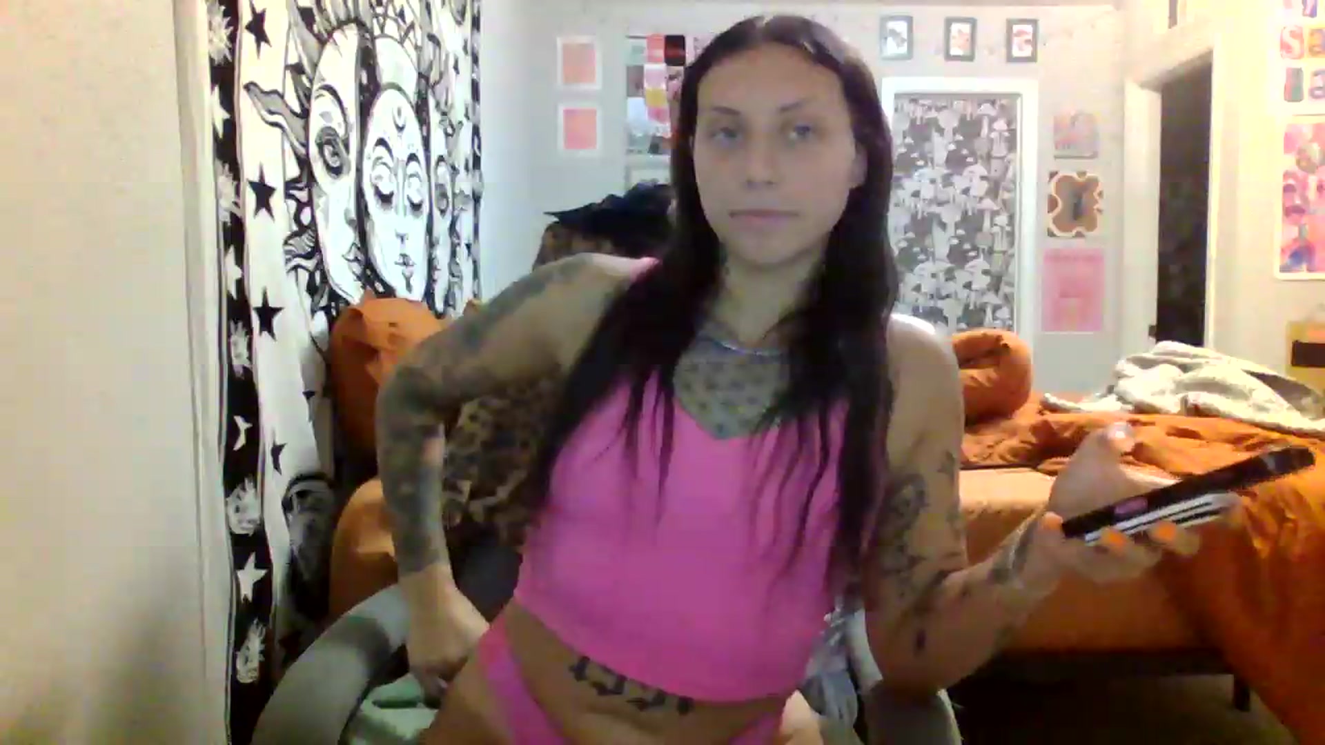 Gallery image thumbnail from LuckyLucy's myfreecams stream on, 06/08/2026, 01:01 image 7 of 20