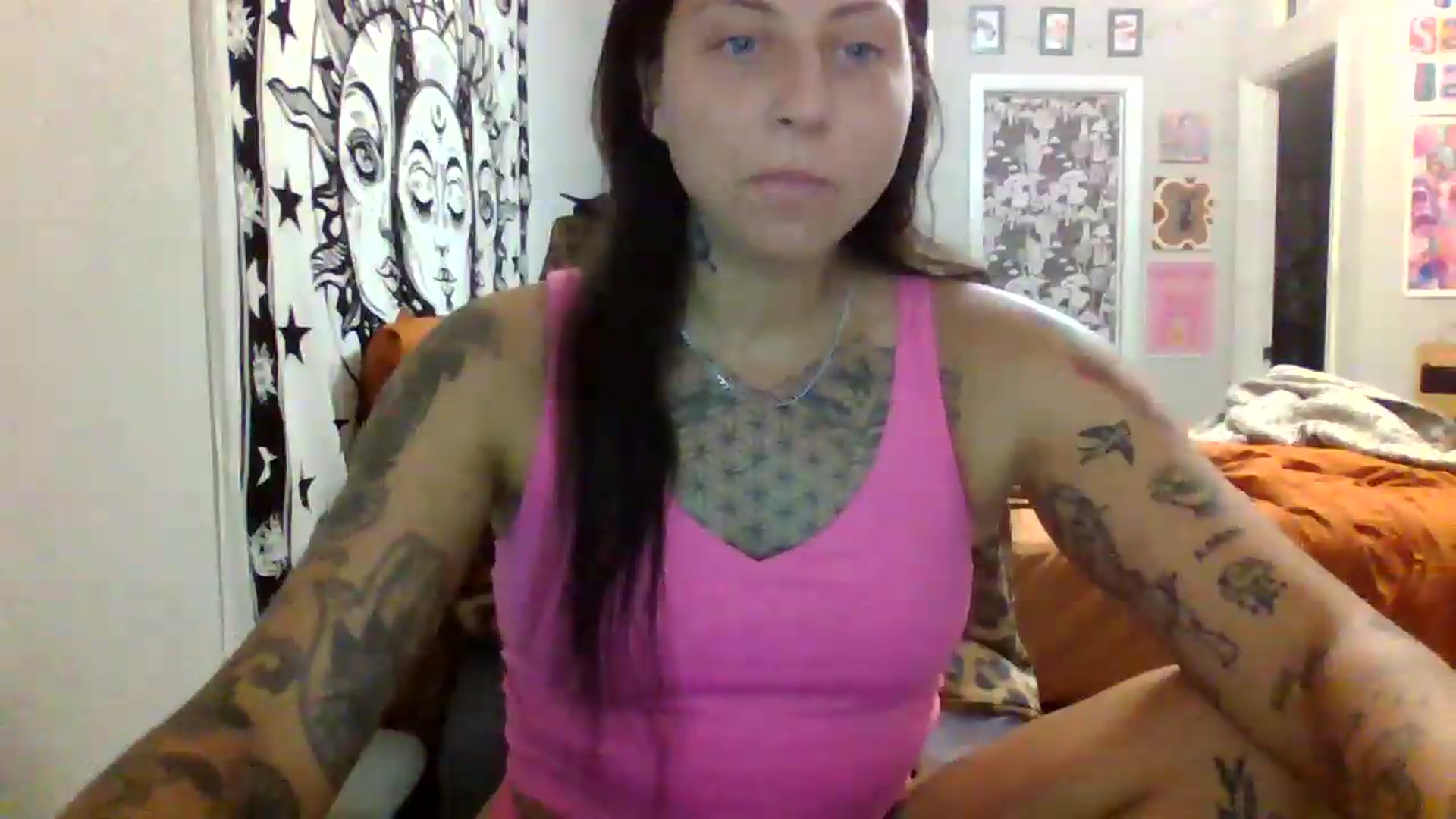Gallery image thumbnail from LuckyLucy's myfreecams stream on, 06/08/2026, 01:01 image 2 of 20