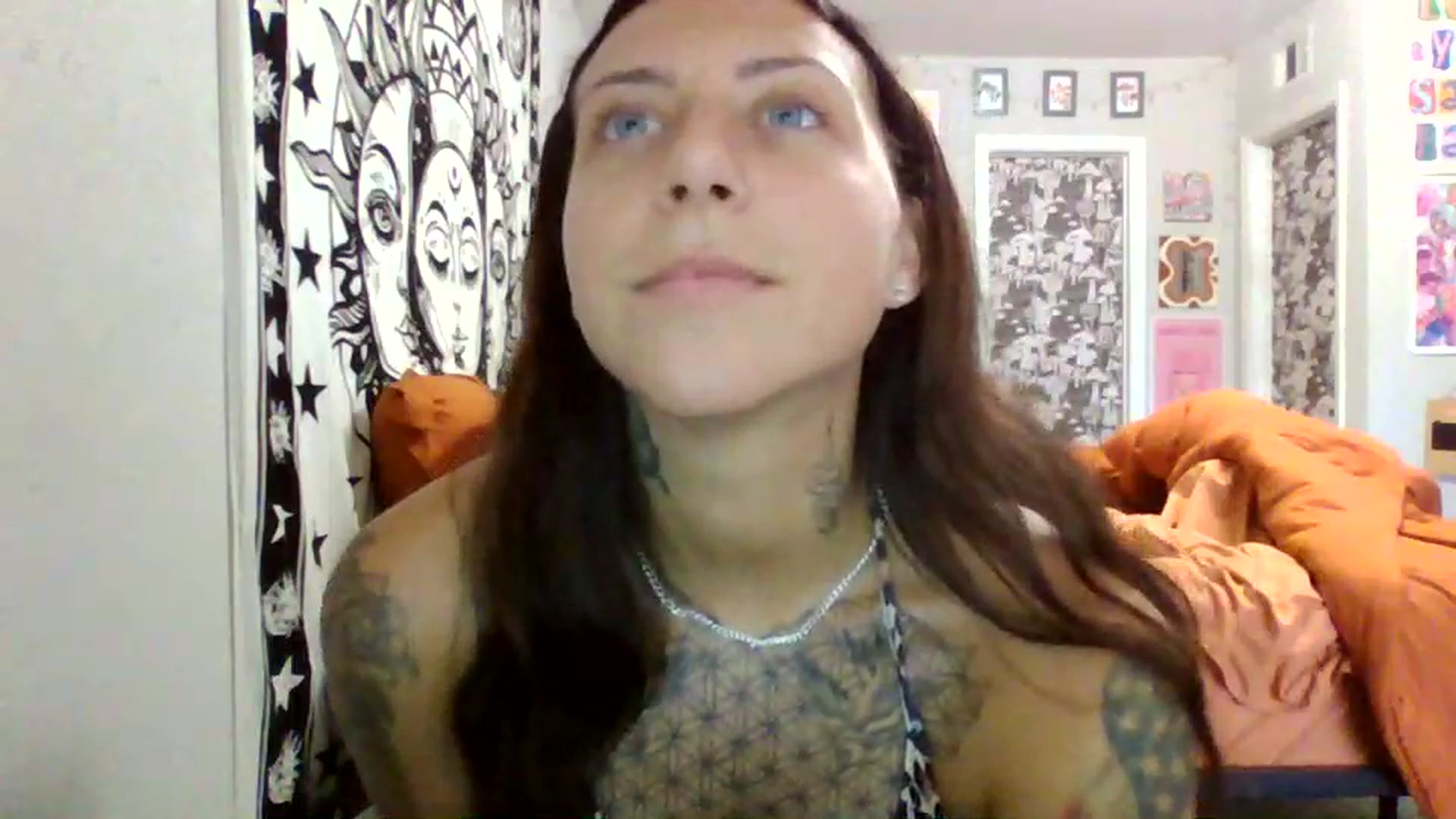 Gallery image thumbnail from LuckyLucy's myfreecams stream on, 06/12/2026, 20:07 image 12 of 20