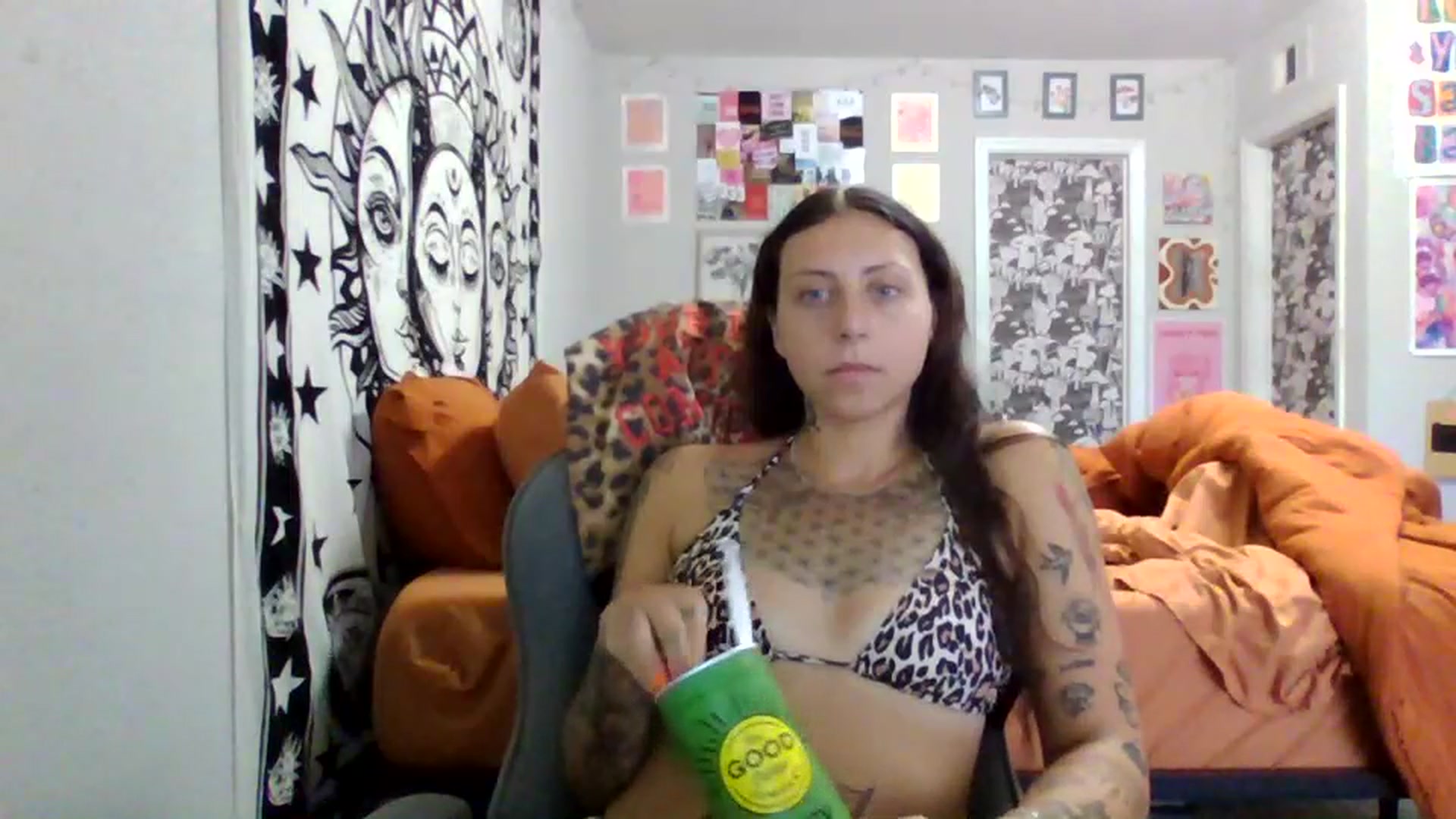 Gallery image thumbnail from LuckyLucy's myfreecams stream on, 06/12/2026, 20:07 image 15 of 20