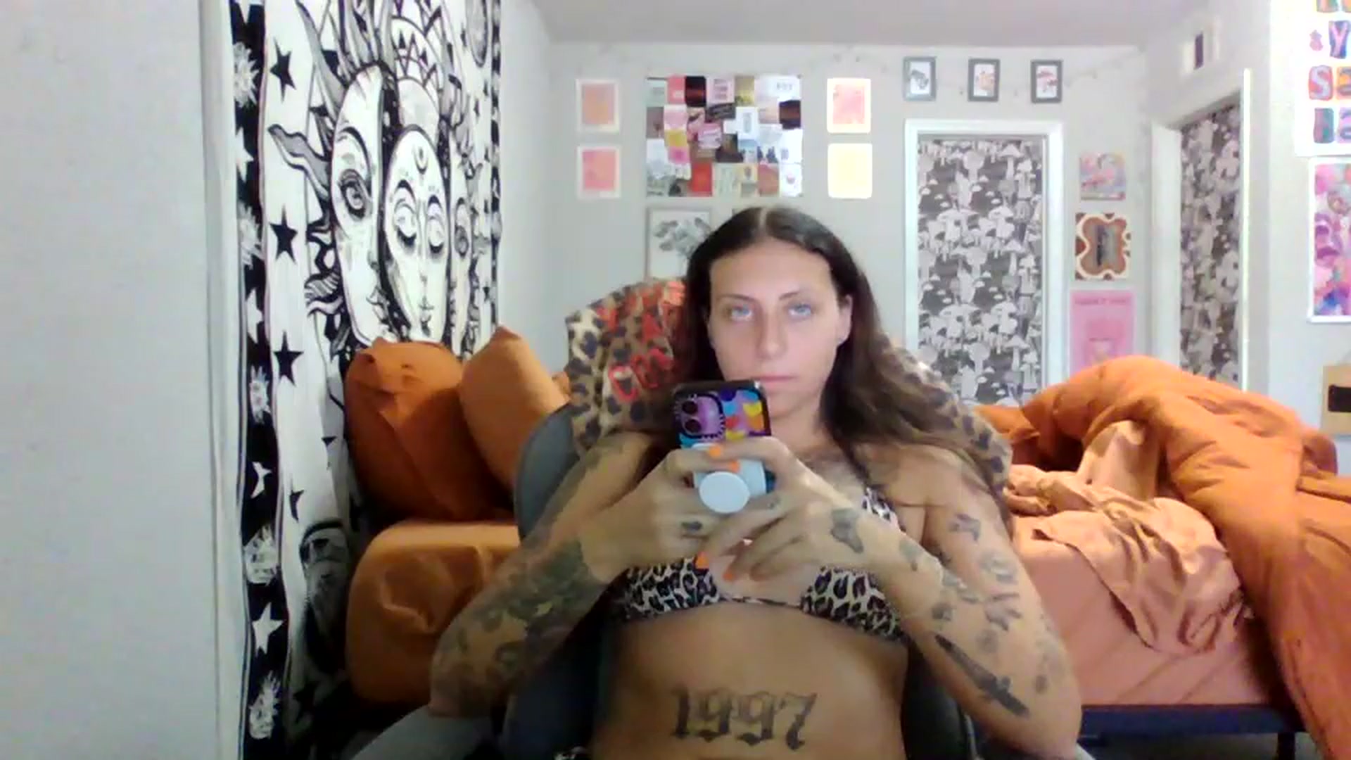 Gallery image thumbnail from LuckyLucy's myfreecams stream on, 06/12/2026, 20:07 image 6 of 20