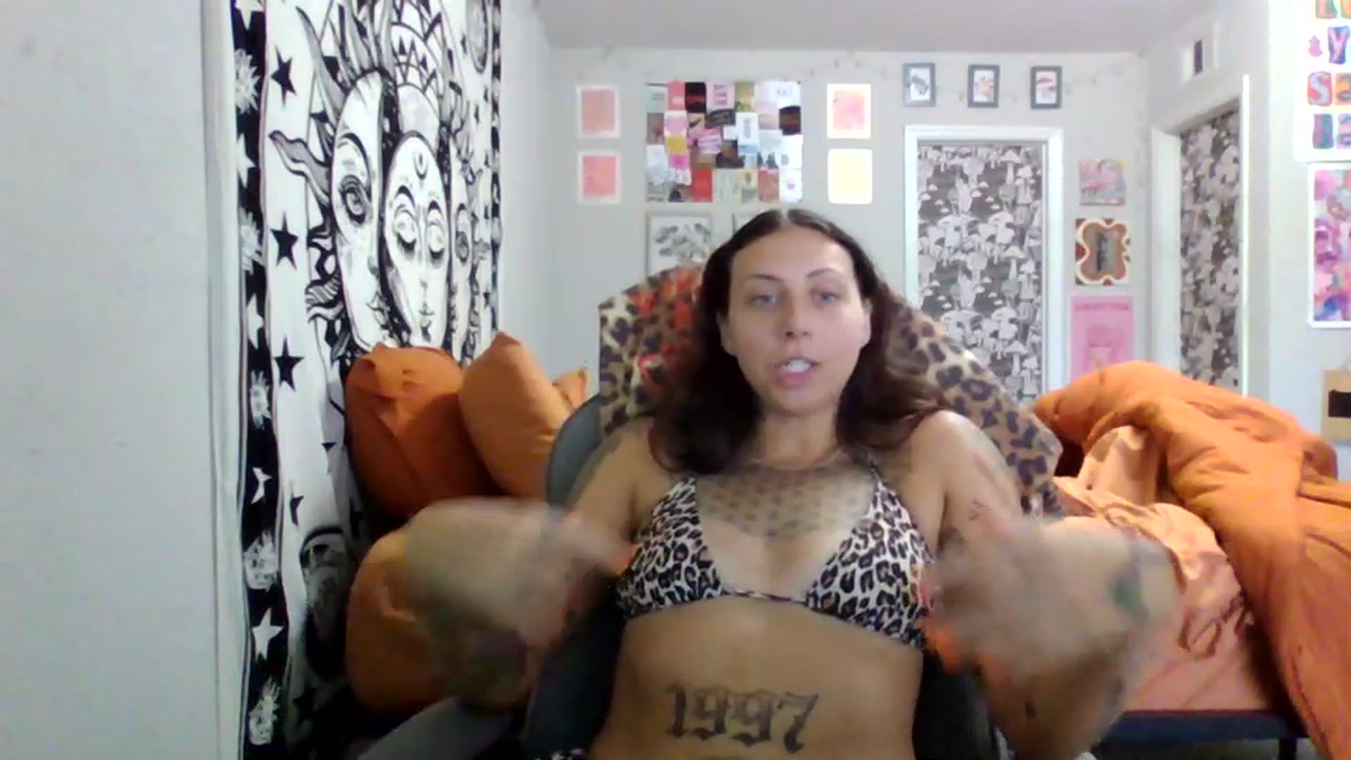 Gallery image thumbnail from LuckyLucy's myfreecams stream on, 06/12/2026, 20:07 image 10 of 20