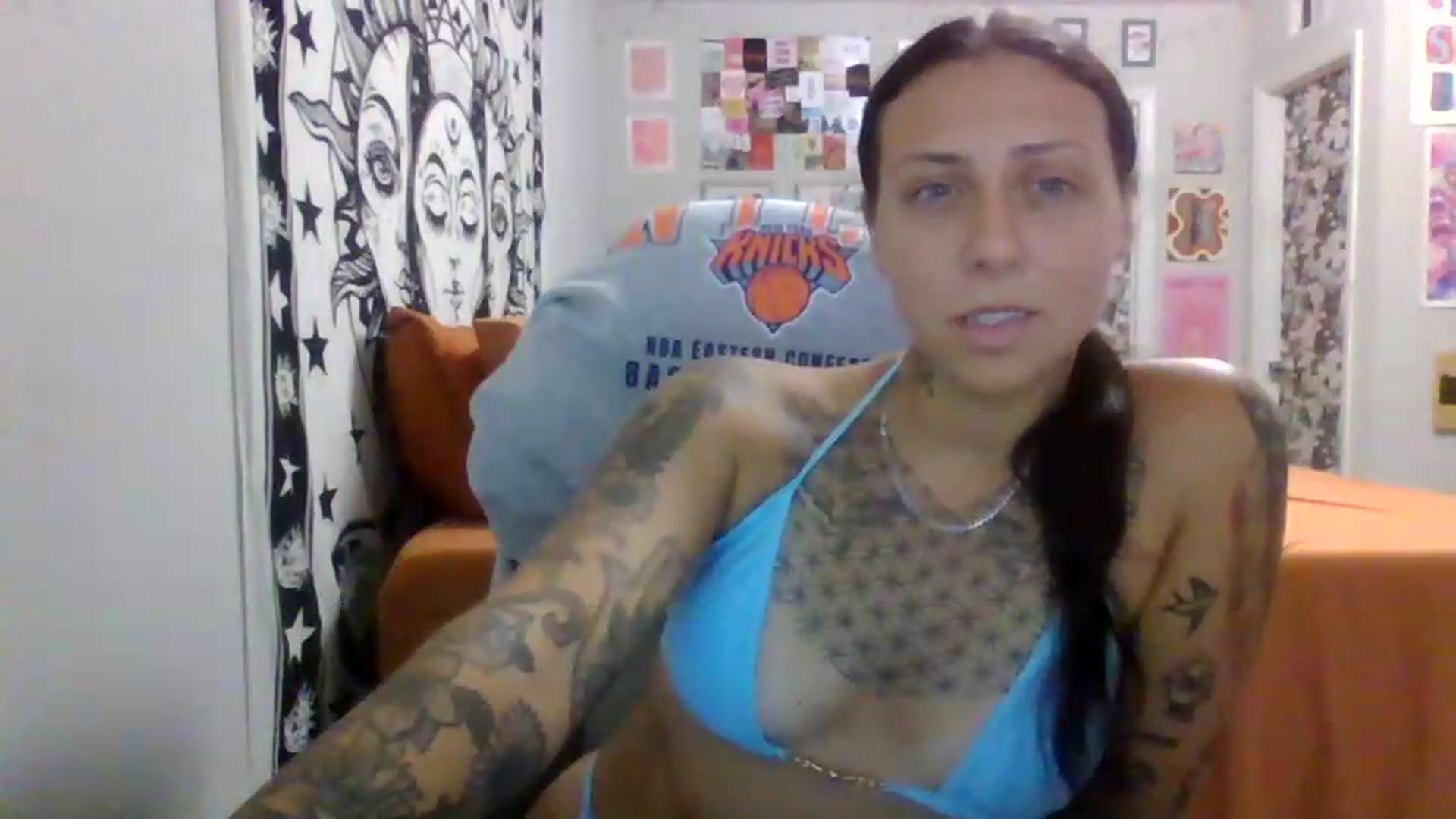 Gallery image thumbnail from LuckyLucy's myfreecams stream on, 06/14/2026, 23:53 image 3 of 20