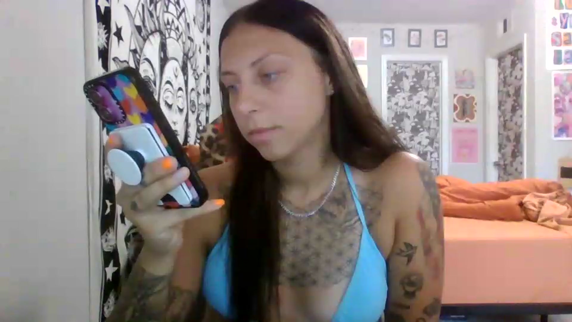Gallery image thumbnail from LuckyLucy's myfreecams stream on, 06/18/2026, 18:49 image 11 of 20