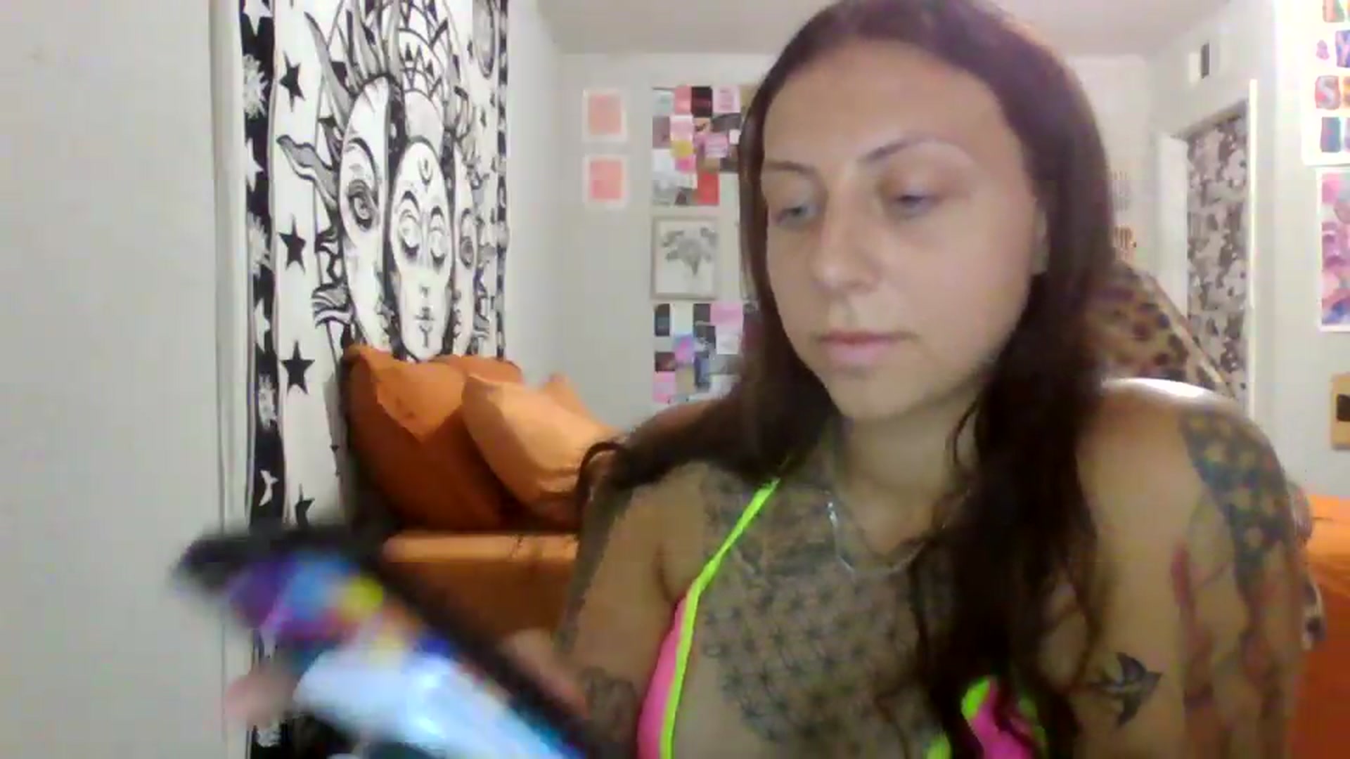 Gallery image thumbnail from LuckyLucy's myfreecams stream on, 06/20/2026, 18:22 image 17 of 20