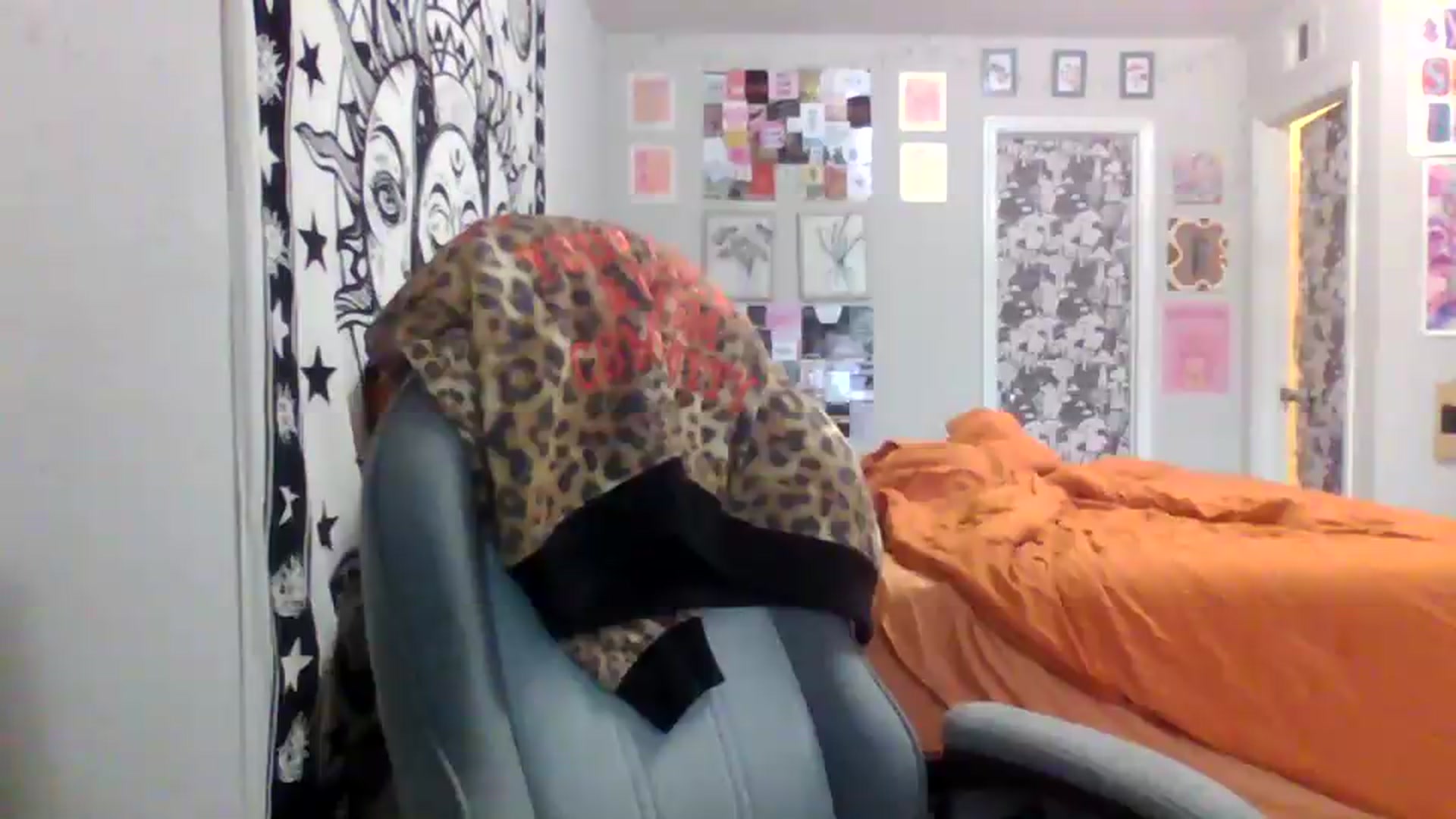 Gallery image thumbnail from LuckyLucy's myfreecams stream on, 06/20/2026, 19:15 image 10 of 20