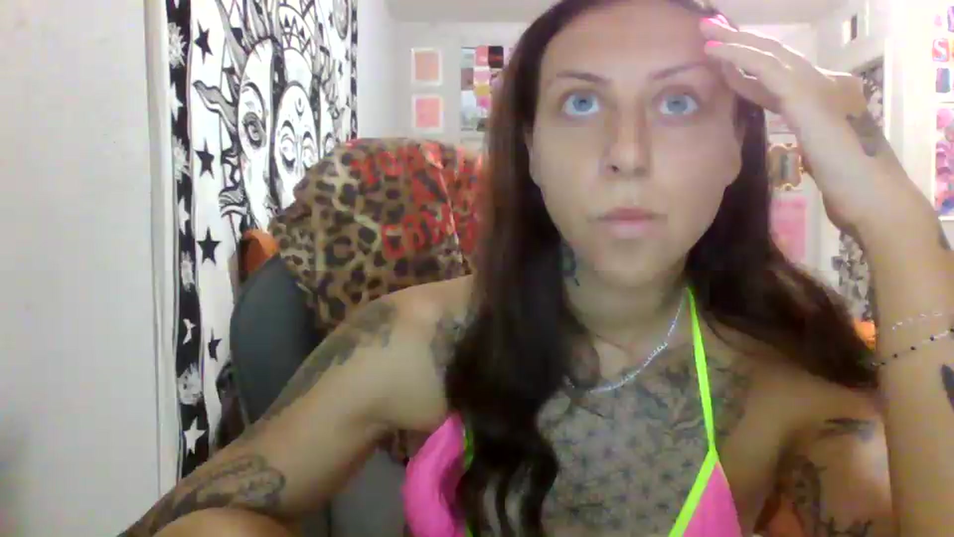 Gallery image thumbnail from LuckyLucy's myfreecams stream on, 06/20/2026, 19:15 image 19 of 20