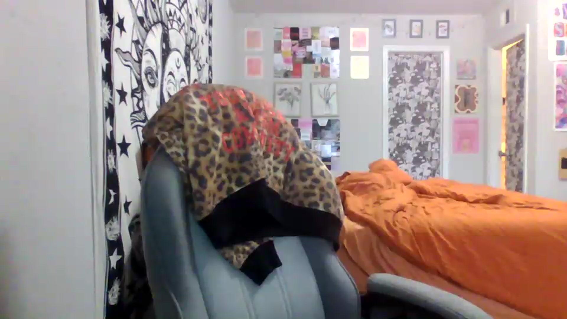 Gallery image thumbnail from LuckyLucy's myfreecams stream on, 06/20/2026, 19:15 image 11 of 20