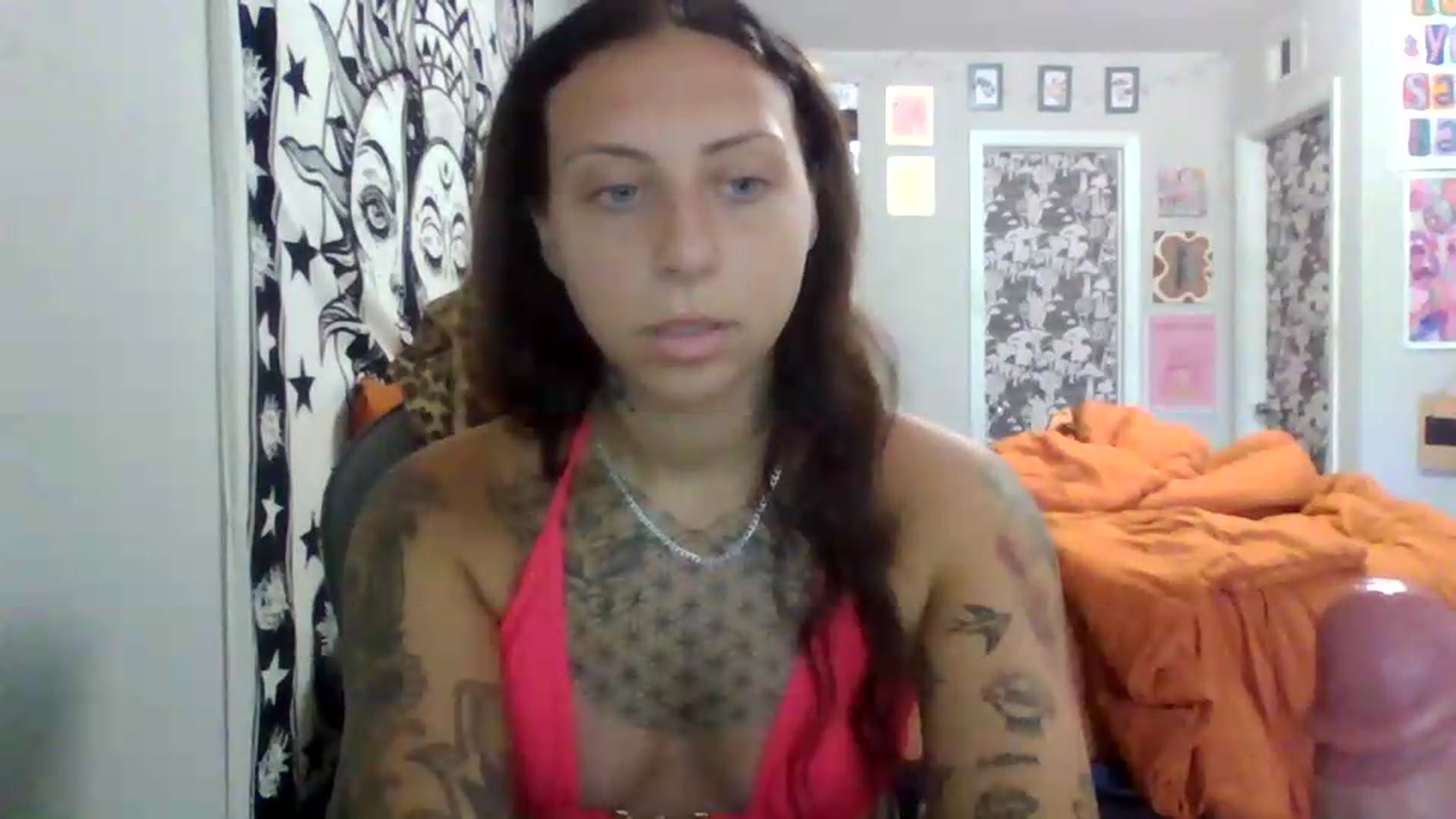 Gallery image thumbnail from LuckyLucy's myfreecams stream on, 06/22/2026, 20:22 image 10 of 20