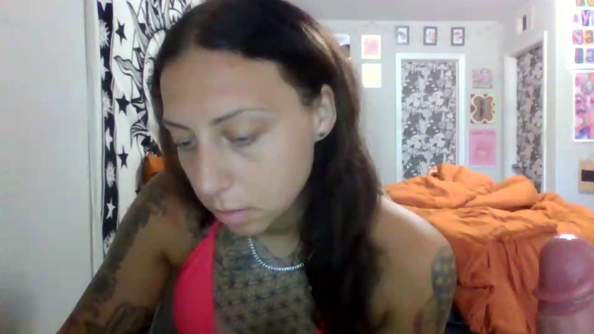 Gallery image thumbnail from LuckyLucy's myfreecams stream on, 06/22/2026, 20:22 image 13 of 20