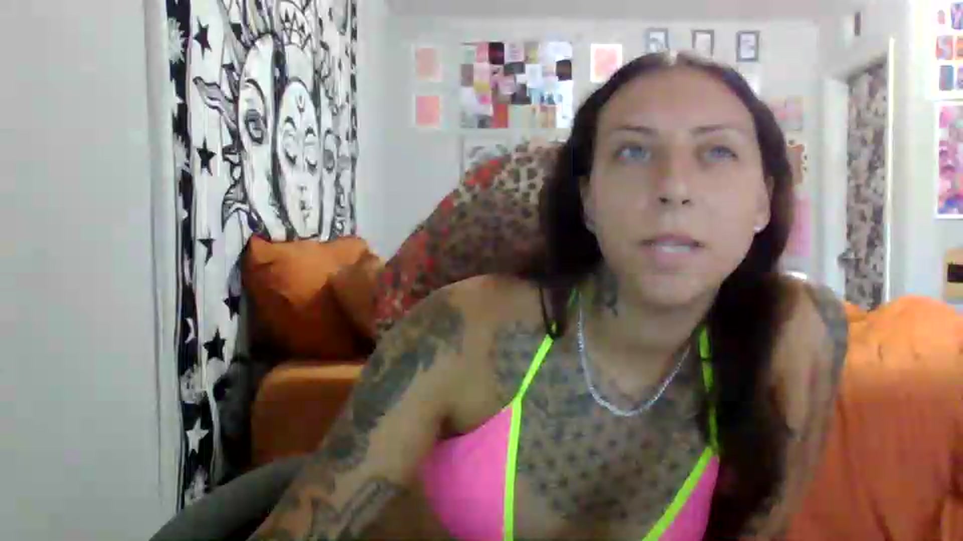 Gallery image thumbnail from LuckyLucy's myfreecams stream on, 06/28/2026, 15:19 image 18 of 20