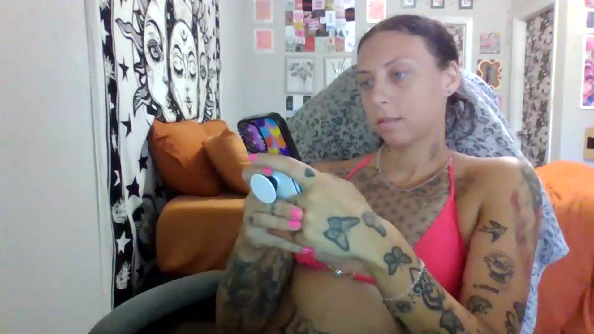Gallery image thumbnail from LuckyLucy's myfreecams stream on, 06/28/2026, 21:43 image 2 of 20