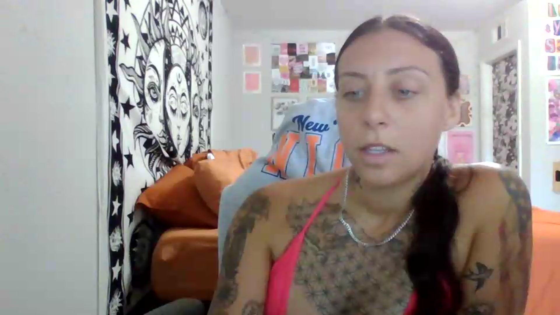 Gallery image thumbnail from LuckyLucy's myfreecams stream on, 07/05/2026, 16:28 image 19 of 20
