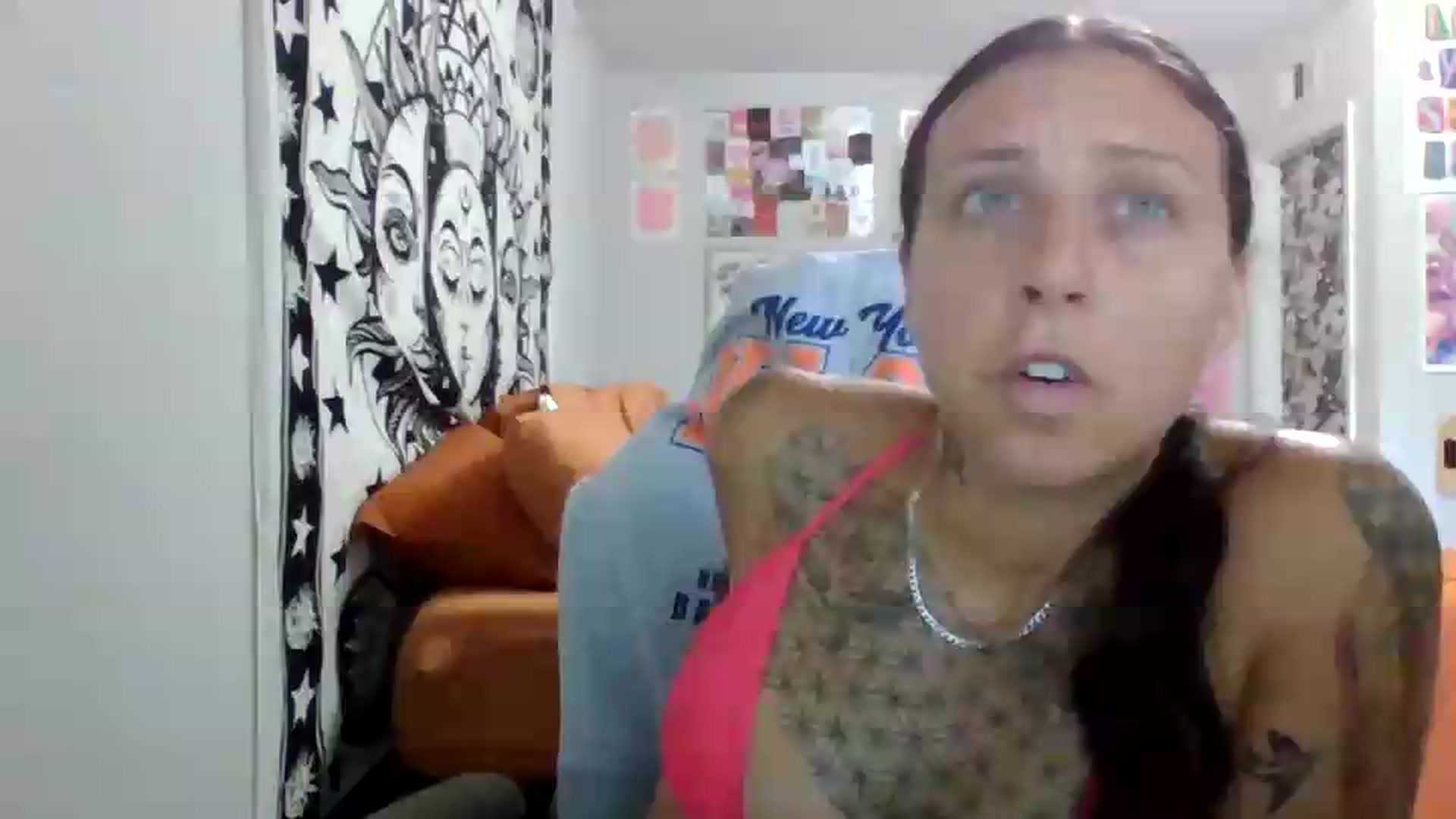 Gallery image thumbnail from LuckyLucy's myfreecams stream on, 07/05/2026, 16:28 image 17 of 20