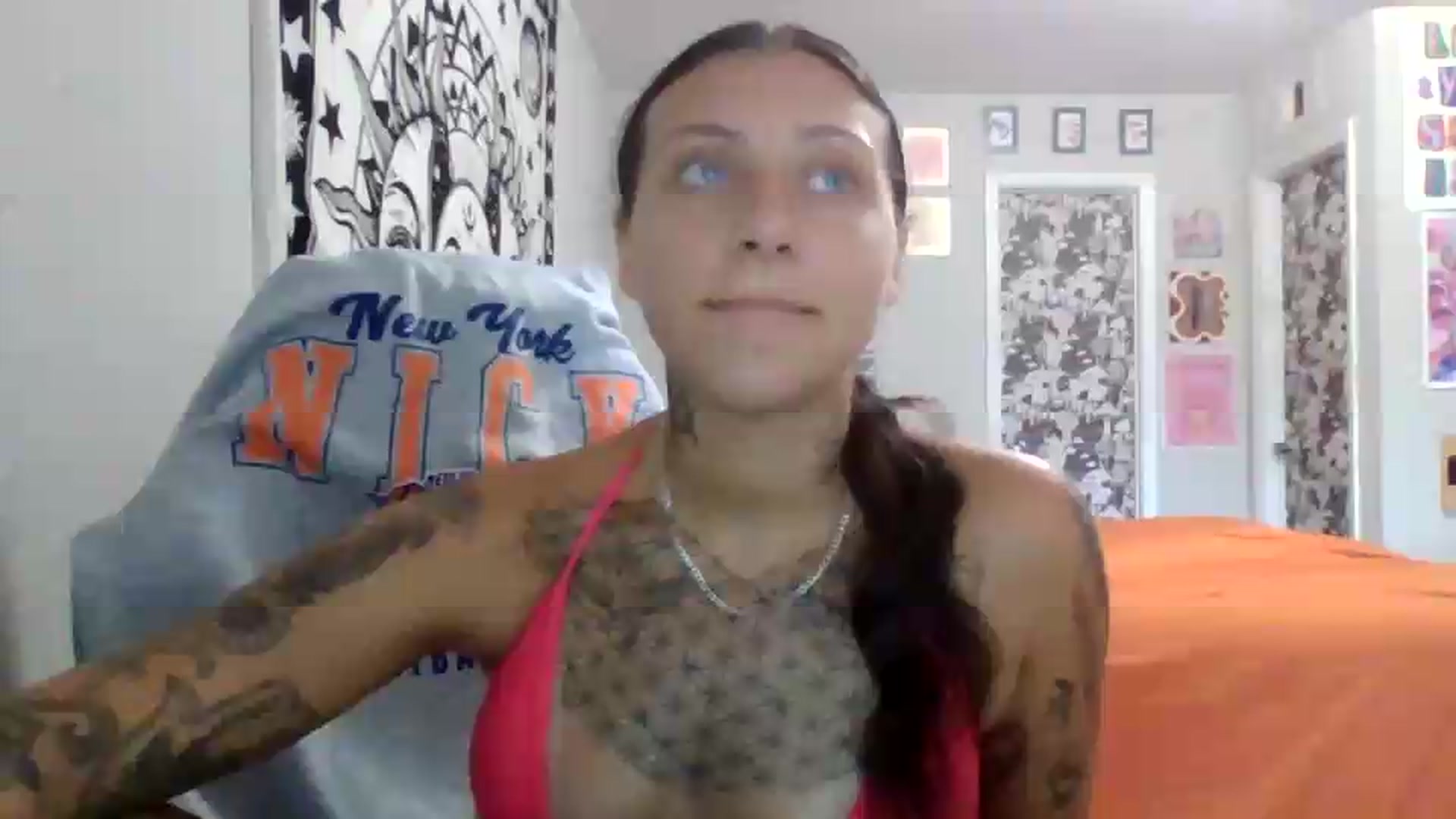 Gallery image thumbnail from LuckyLucy's myfreecams stream on, 07/05/2026, 16:28 image 2 of 20
