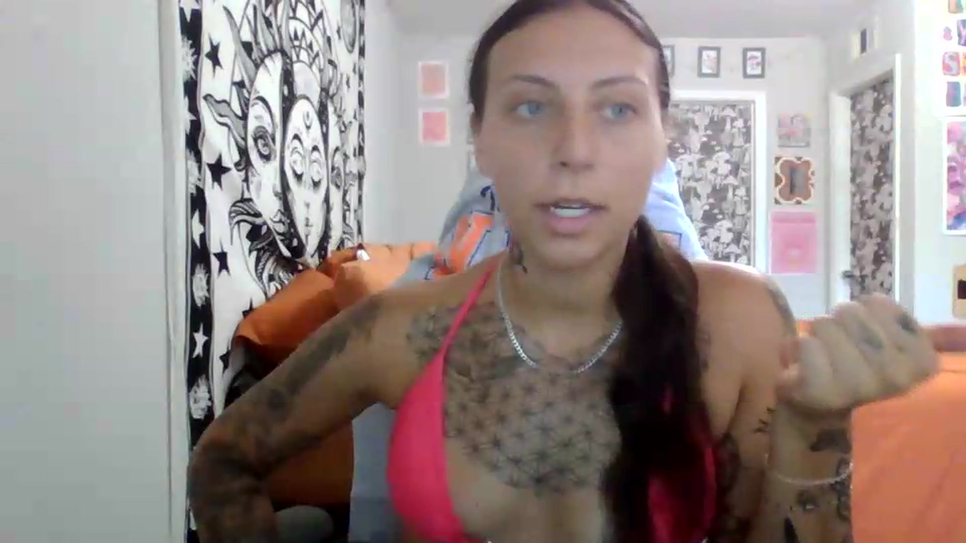Gallery image thumbnail from LuckyLucy's myfreecams stream on, 07/05/2026, 16:28 image 7 of 20