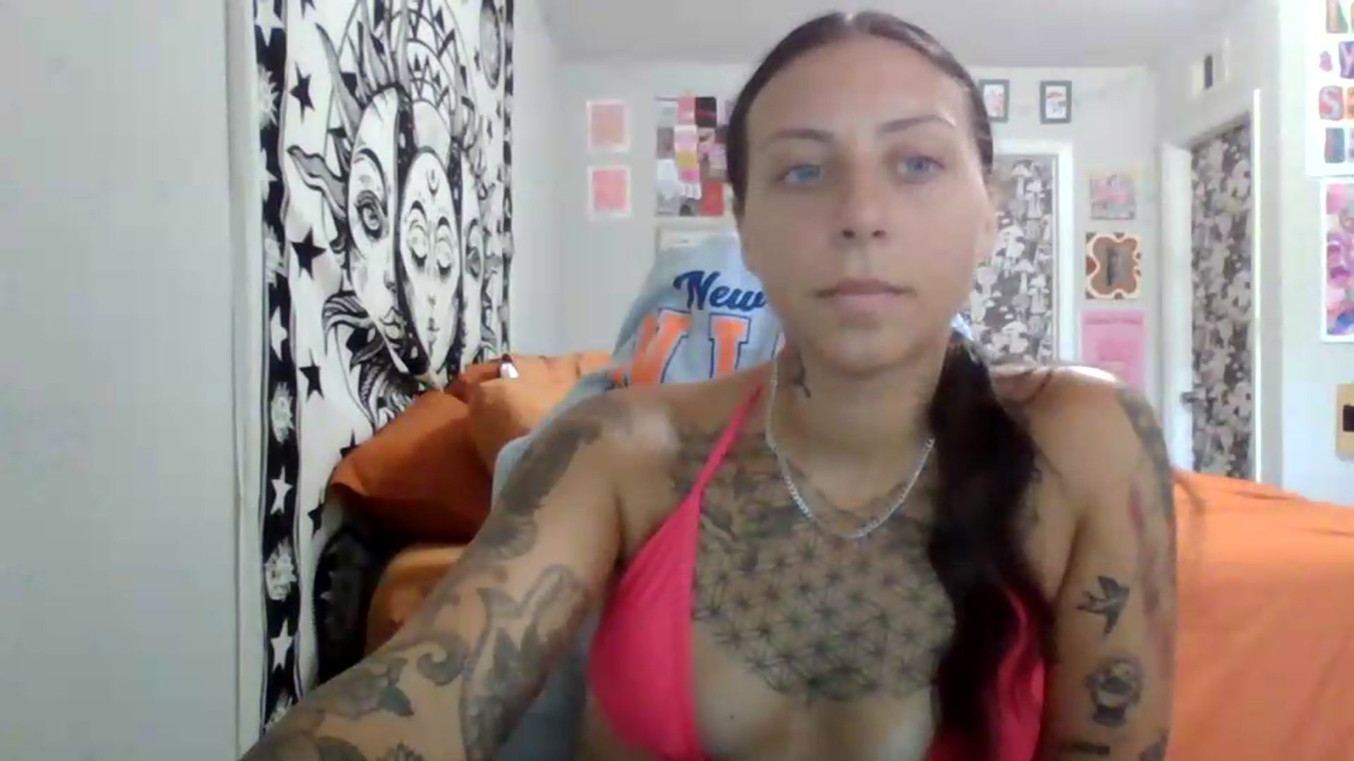 Gallery image thumbnail from LuckyLucy's myfreecams stream on, 07/05/2026, 16:28 image 10 of 20