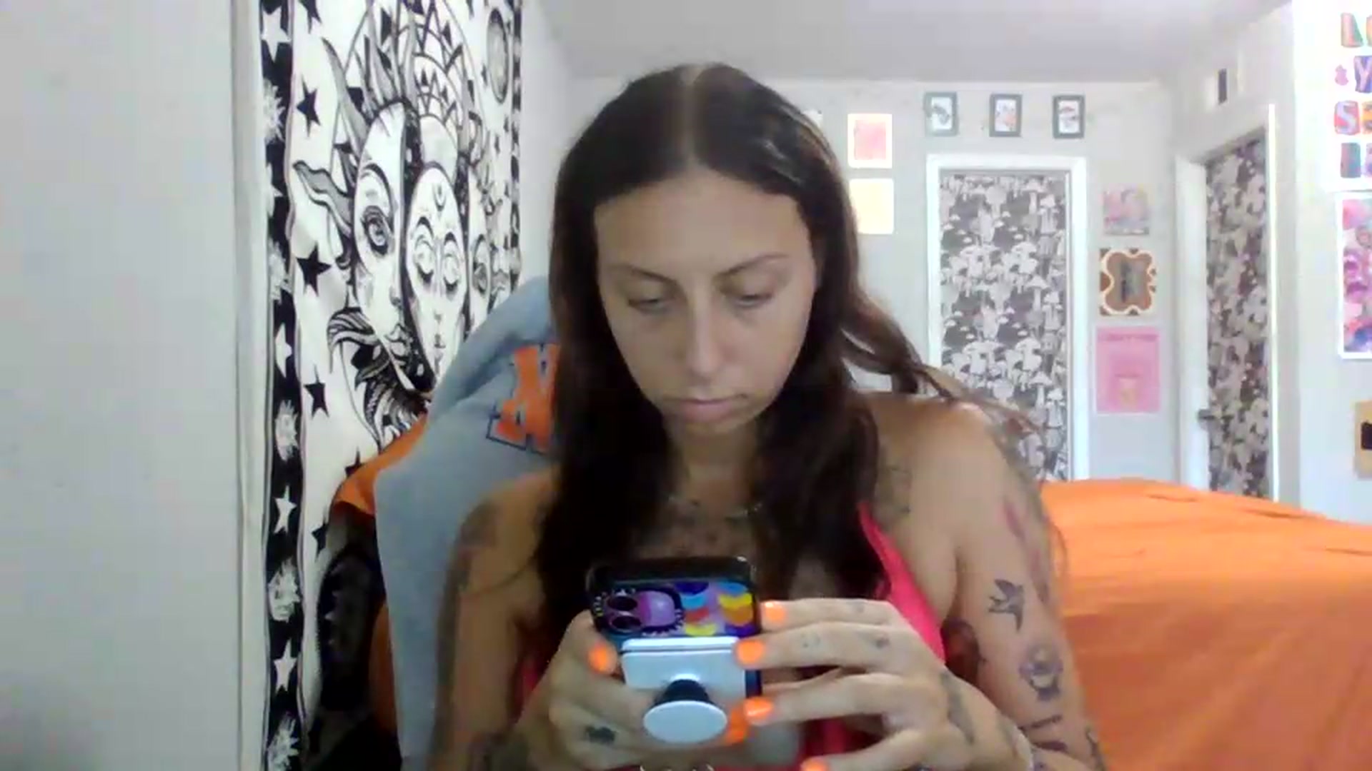 Gallery image thumbnail from LuckyLucy's myfreecams stream on, 07/05/2026, 17:20 image 2 of 20