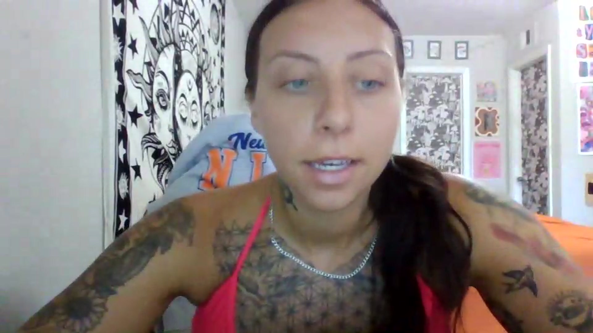 Gallery image thumbnail from LuckyLucy's myfreecams stream on, 07/05/2026, 17:20 image 10 of 20