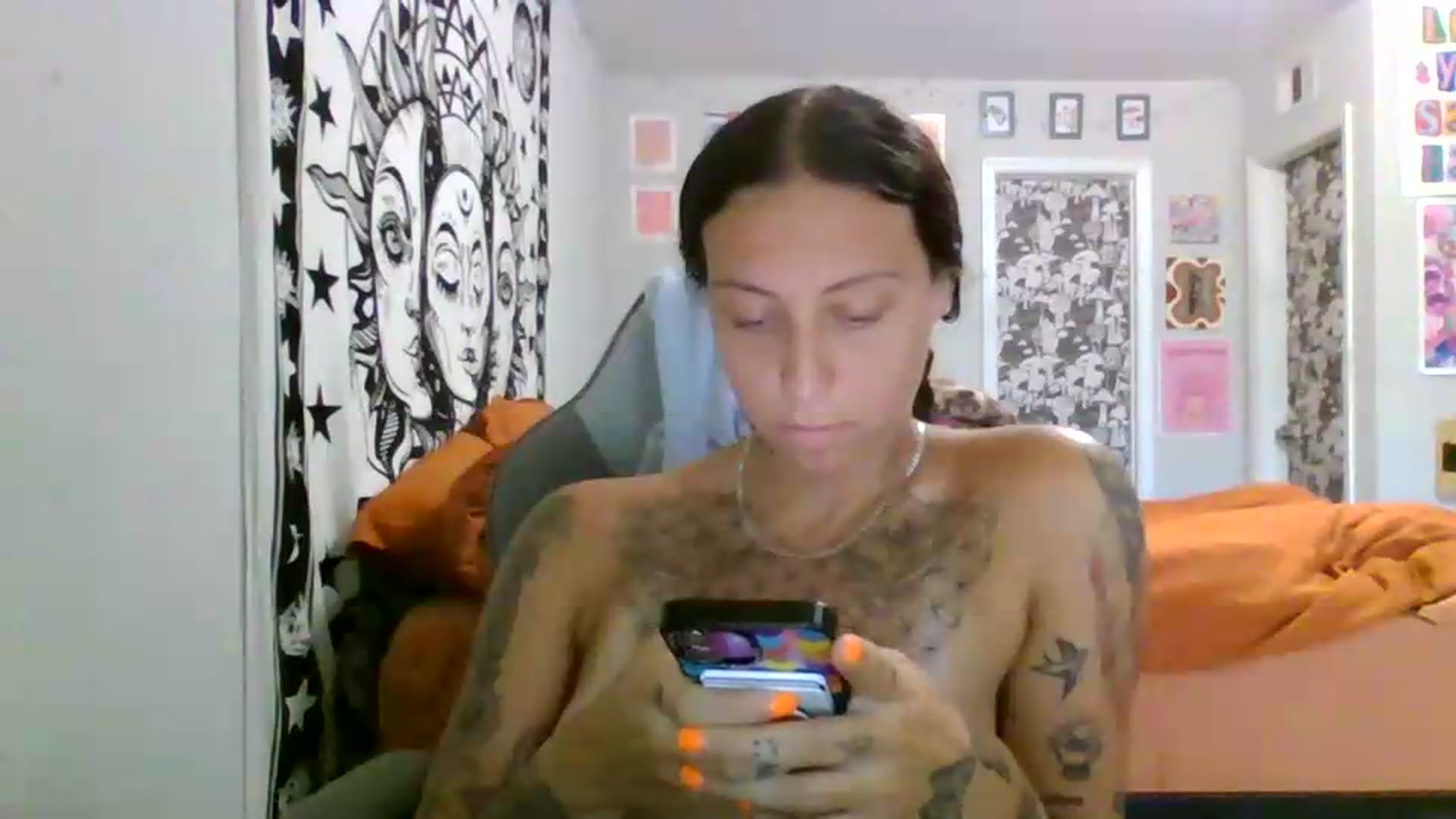 Gallery image thumbnail from LuckyLucy's myfreecams stream on, 07/19/2026, 16:39 image 16 of 20