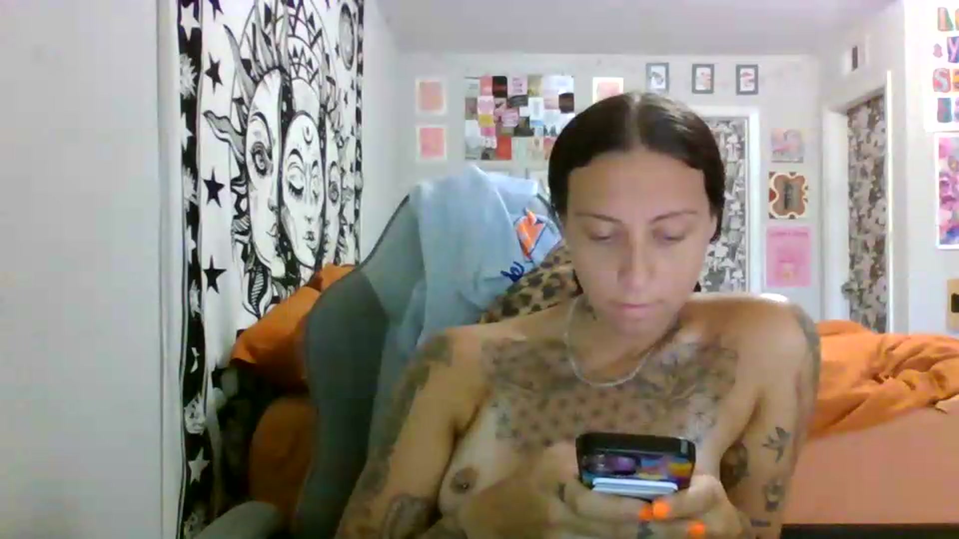 Gallery image thumbnail from LuckyLucy's myfreecams stream on, 07/19/2026, 16:39 image 20 of 20