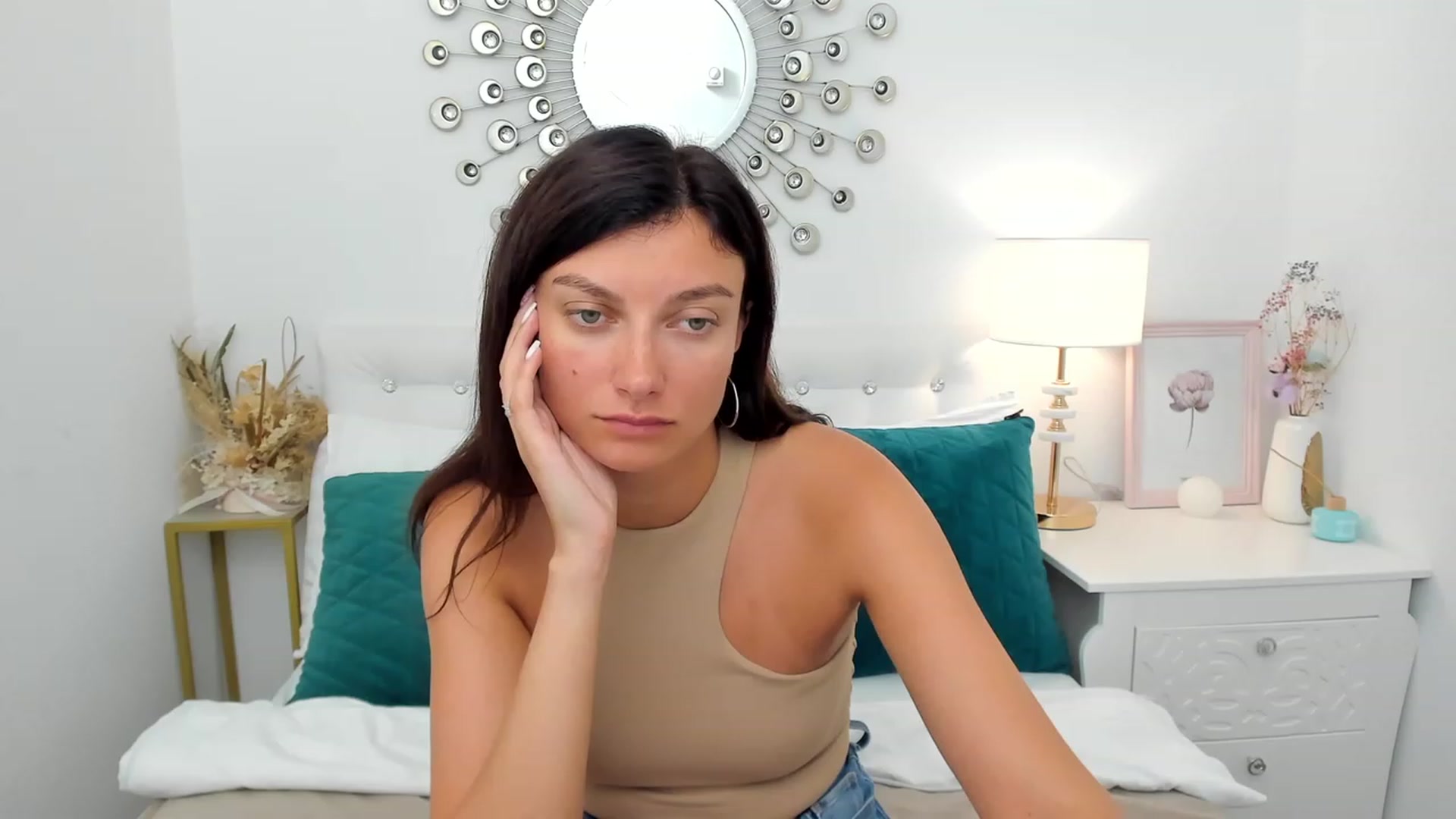Gallery image thumbnail from LuckySandra's myfreecams stream on, 08/01/2023, 11:24 image 10 of 20
