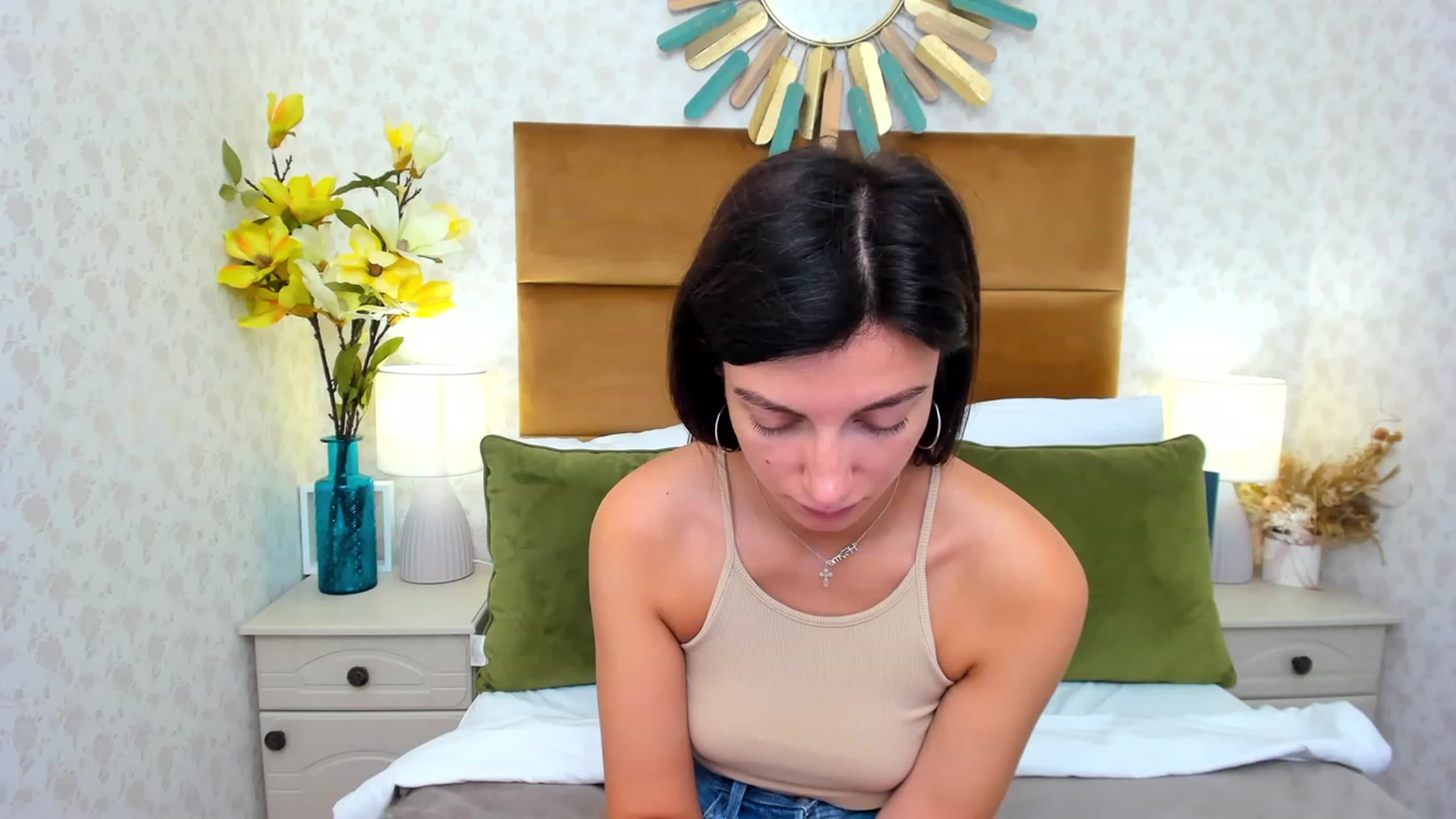 Gallery image thumbnail from LuckySandra's myfreecams stream on, 08/10/2023, 08:45 image 1 of 20