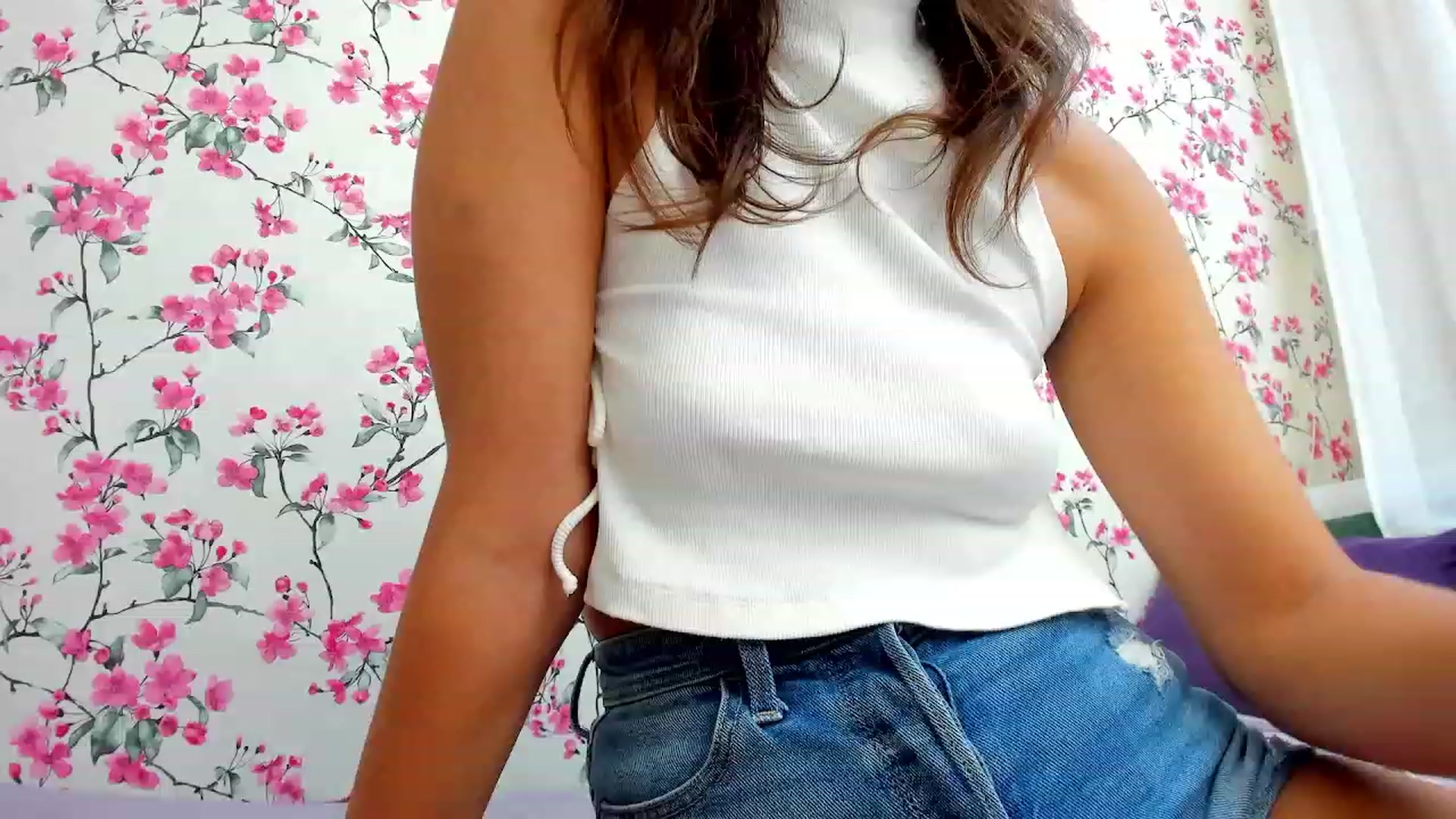 Gallery image thumbnail from LuckySandra's myfreecams stream on, 09/02/2023, 11:04 image 17 of 20