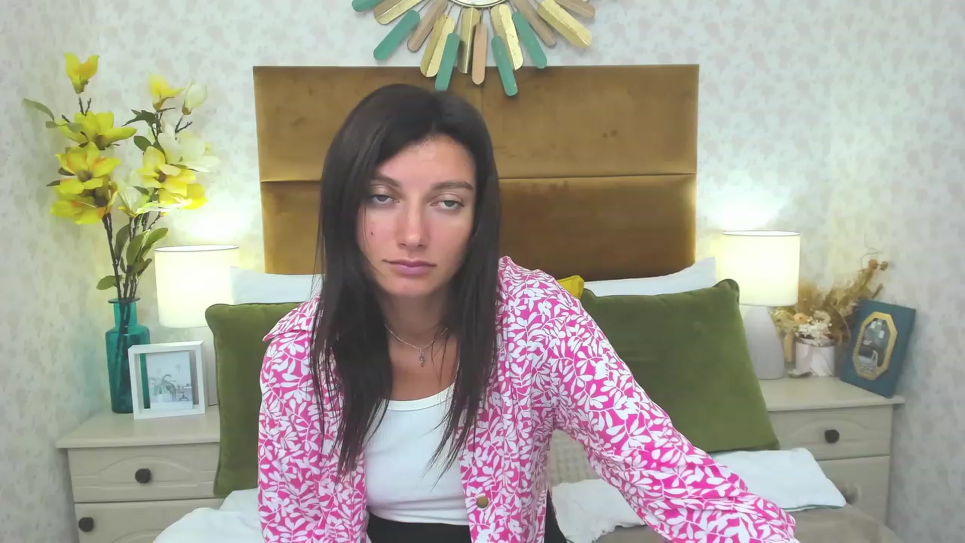 Gallery image thumbnail from LuckySandra's myfreecams stream on, 09/07/2023, 11:58 image 4 of 20