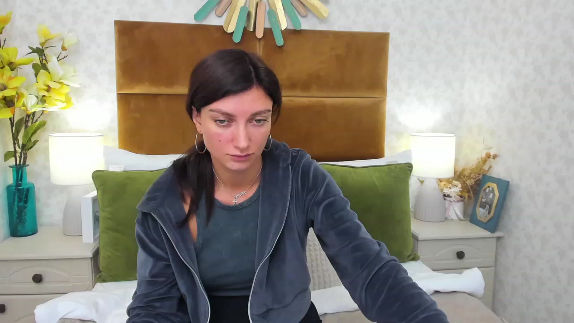 Gallery image thumbnail from LuckySandra's myfreecams stream on, 09/13/2023, 10:25 image 15 of 20