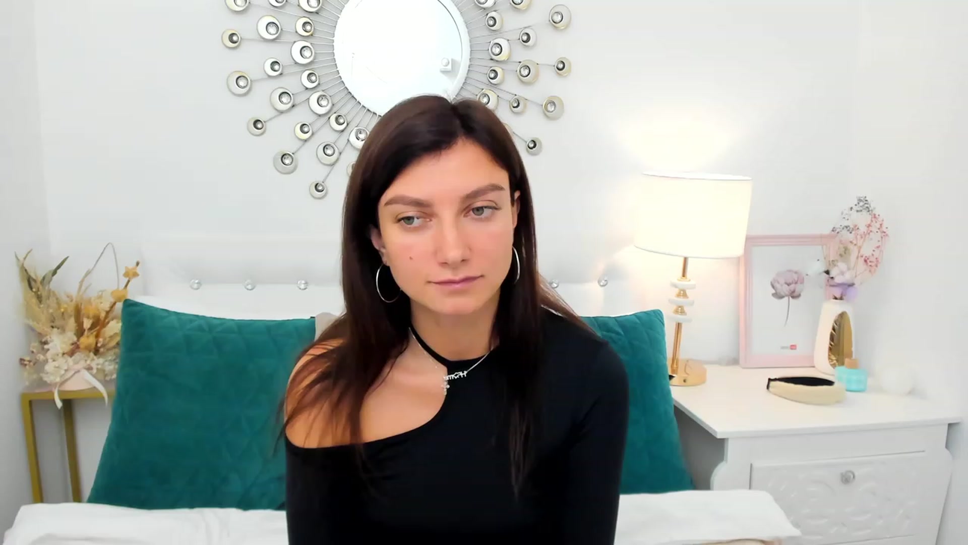 Gallery image thumbnail from LuckySandra's myfreecams stream on, 10/13/2023, 11:25 image 6 of 20