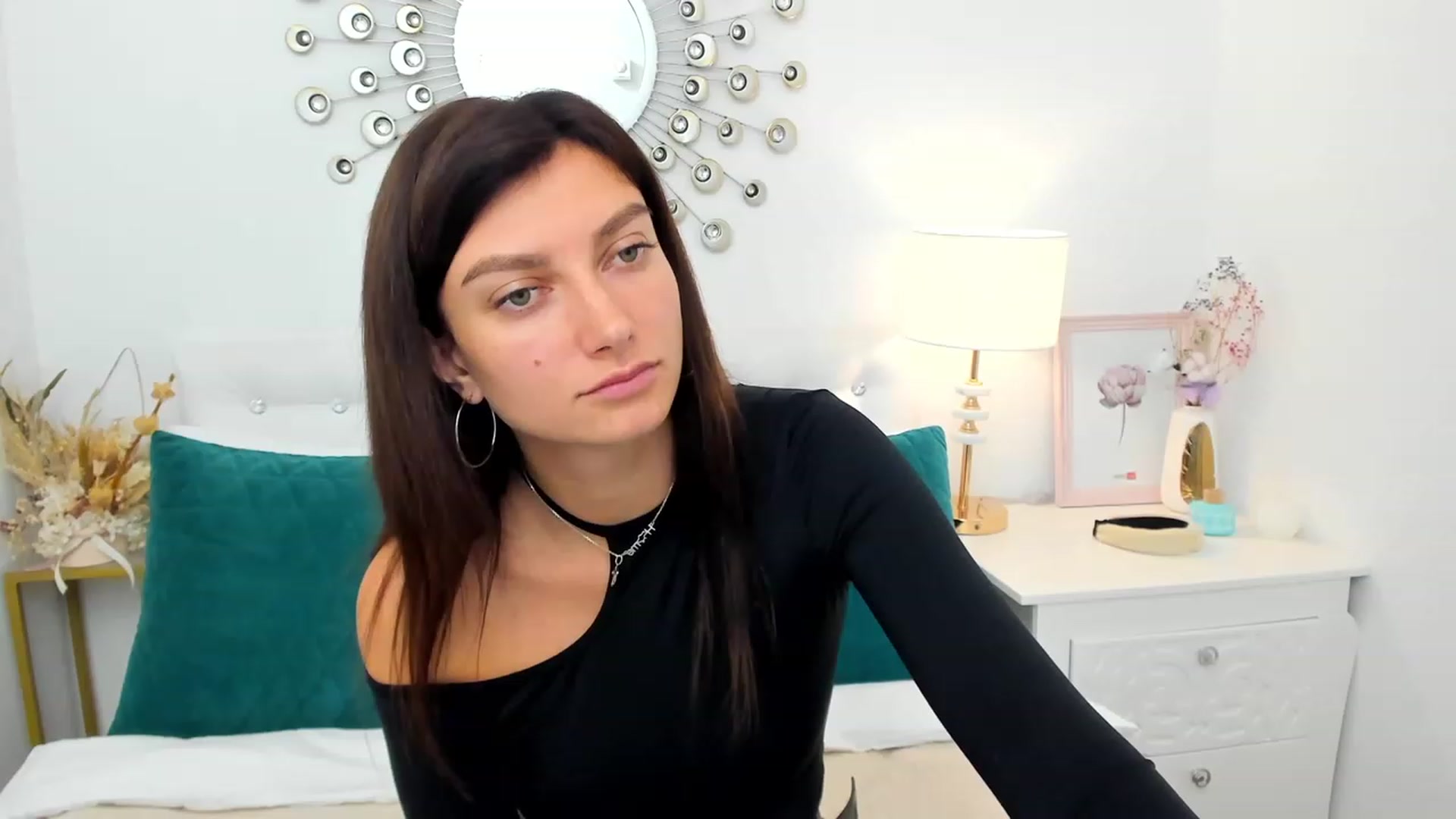 Gallery image thumbnail from LuckySandra's myfreecams stream on, 10/13/2023, 11:25 image 13 of 20