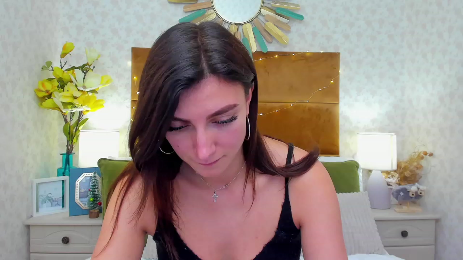 Gallery image thumbnail from LuckySandra's myfreecams stream on, 12/26/2023, 12:04 image 20 of 20