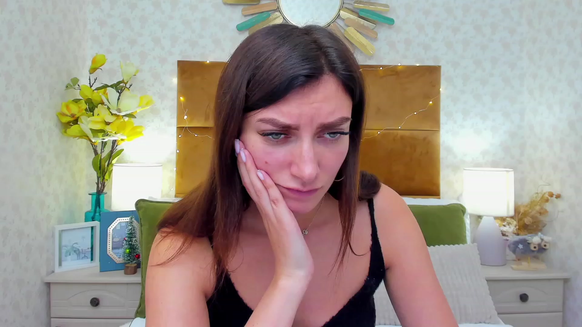 Gallery image thumbnail from LuckySandra's myfreecams stream on, 12/26/2023, 12:04 image 14 of 20
