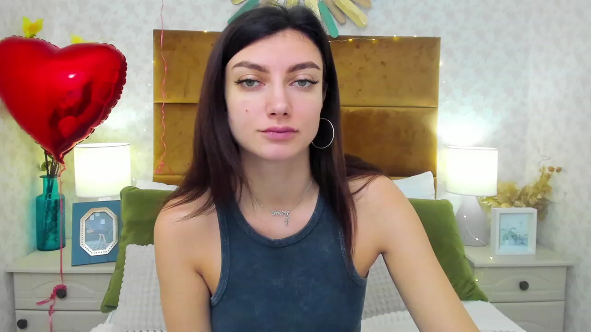 Gallery image thumbnail from LuckySandra's myfreecams stream on, 02/15/2024, 08:29 image 11 of 20