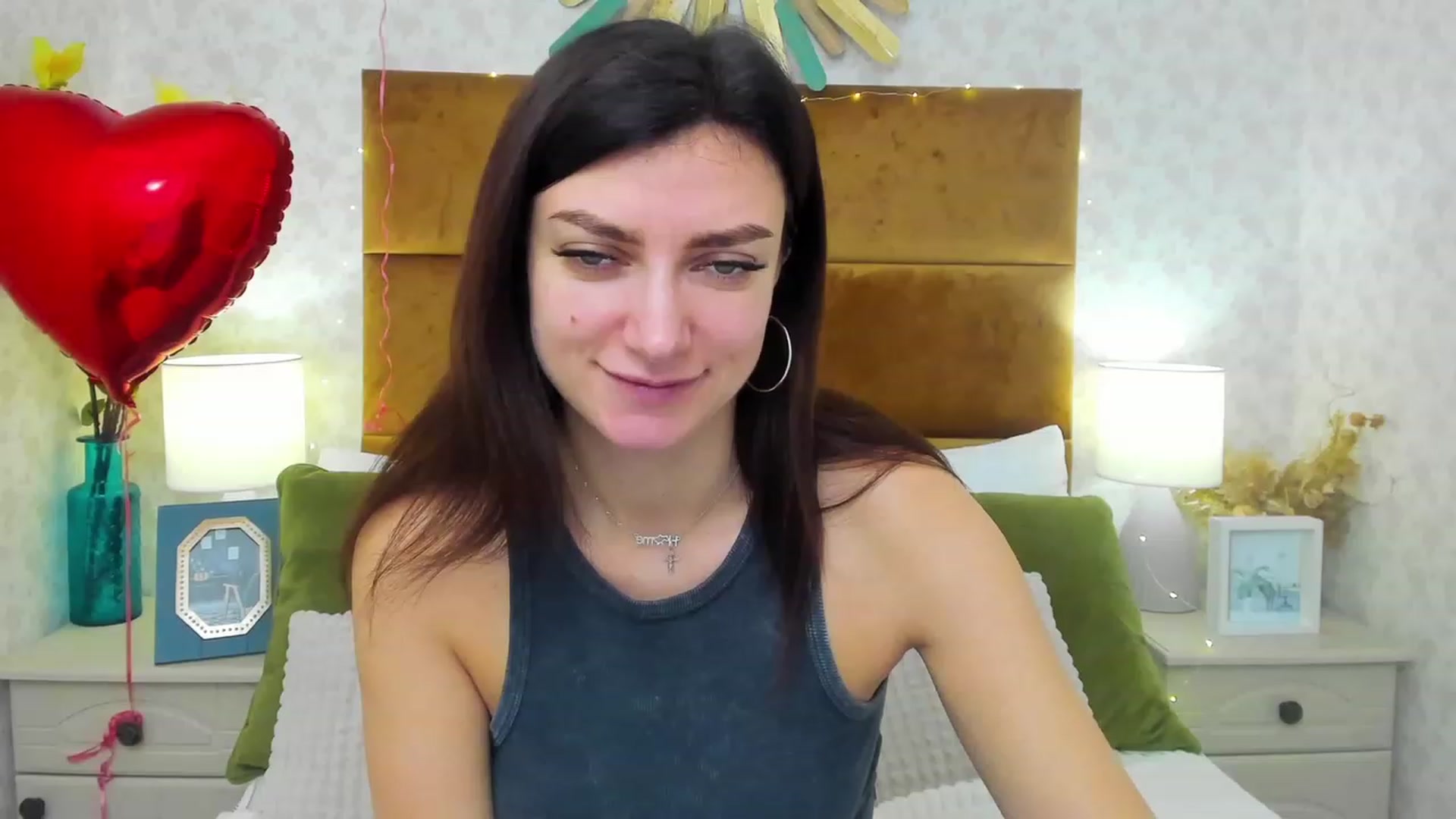 Gallery image thumbnail from LuckySandra's myfreecams stream on, 02/15/2024, 08:29 image 14 of 20