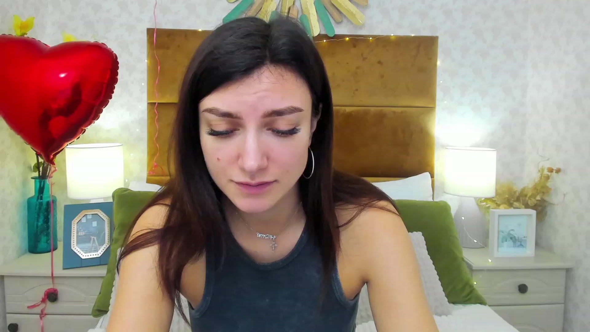 Gallery image thumbnail from LuckySandra's myfreecams stream on, 02/15/2024, 08:29 image 17 of 20