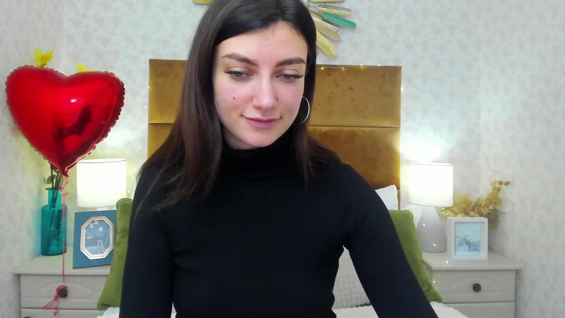 Gallery image thumbnail from LuckySandra's myfreecams stream on, 02/15/2024, 12:57 image 10 of 20