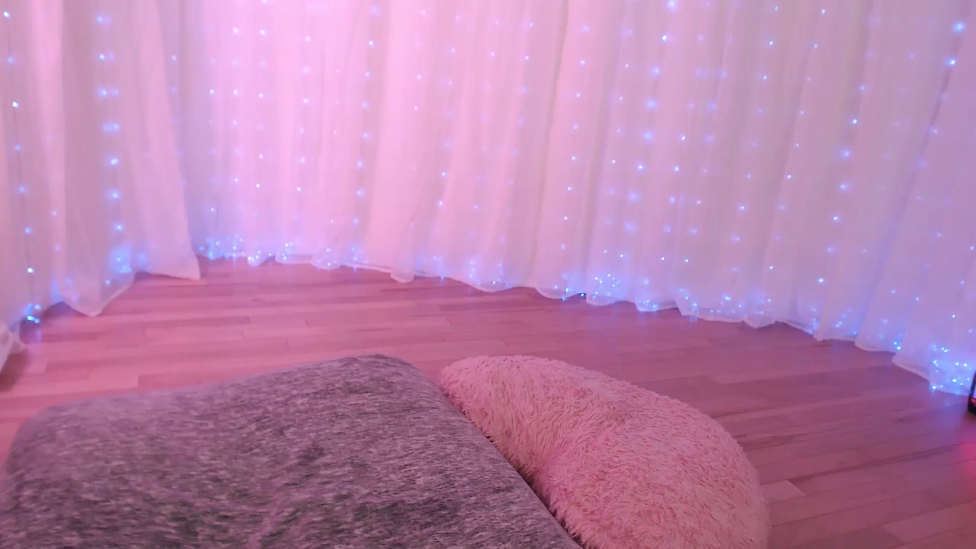 Gallery image thumbnail from LuckyToy's myfreecams stream on, 06/25/2025, 05:24 image 19 of 20