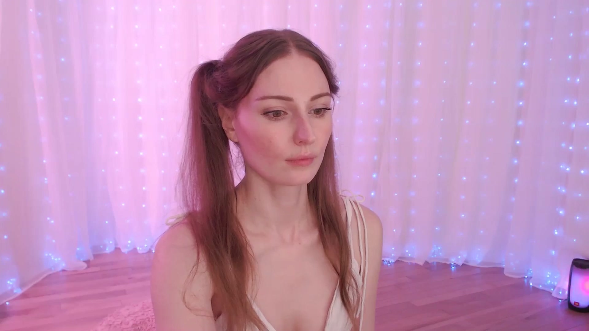 Gallery image thumbnail from LuckyToy's myfreecams stream on, 07/10/2025, 07:16 image 17 of 20