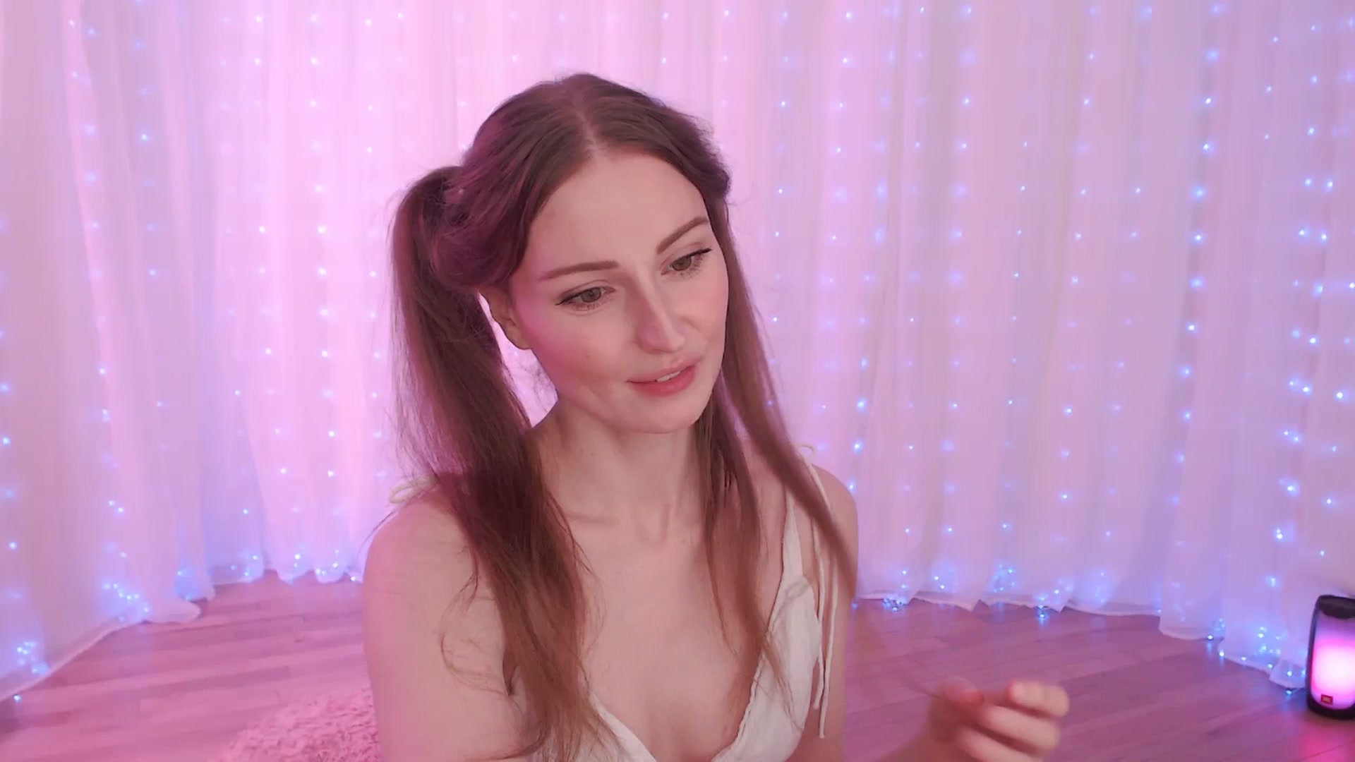 Gallery image thumbnail from LuckyToy's myfreecams stream on, 07/10/2025, 07:16 image 16 of 20